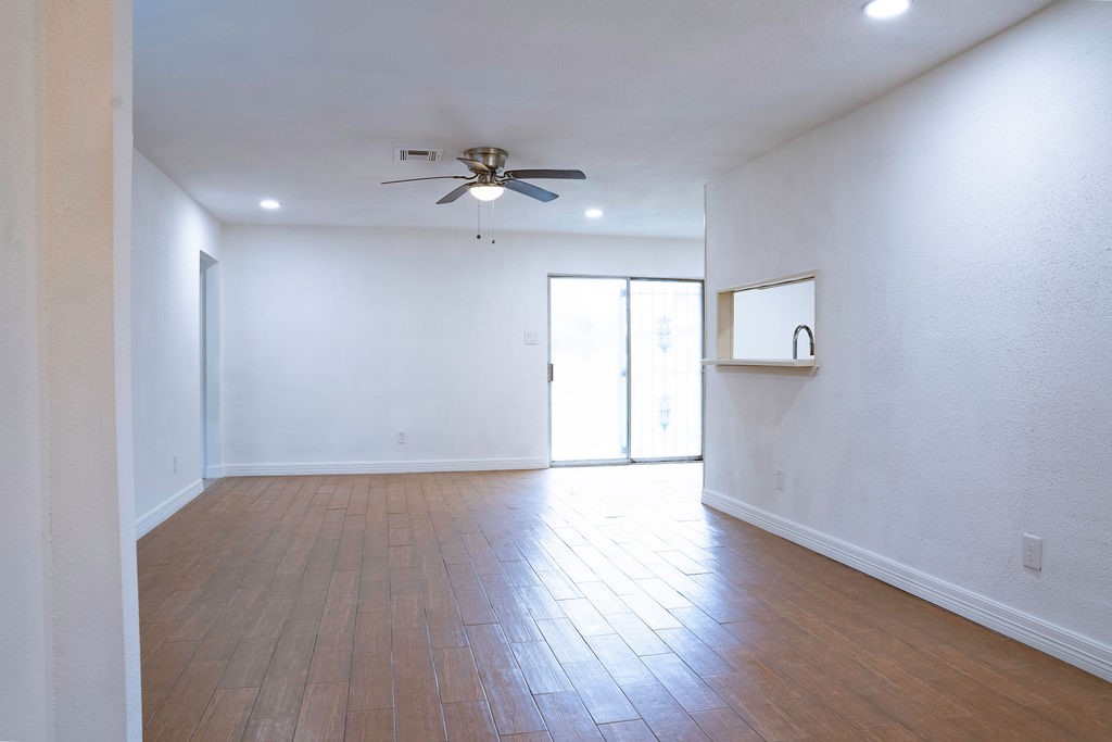 12130 Glenhollow Drive Property Photo 2