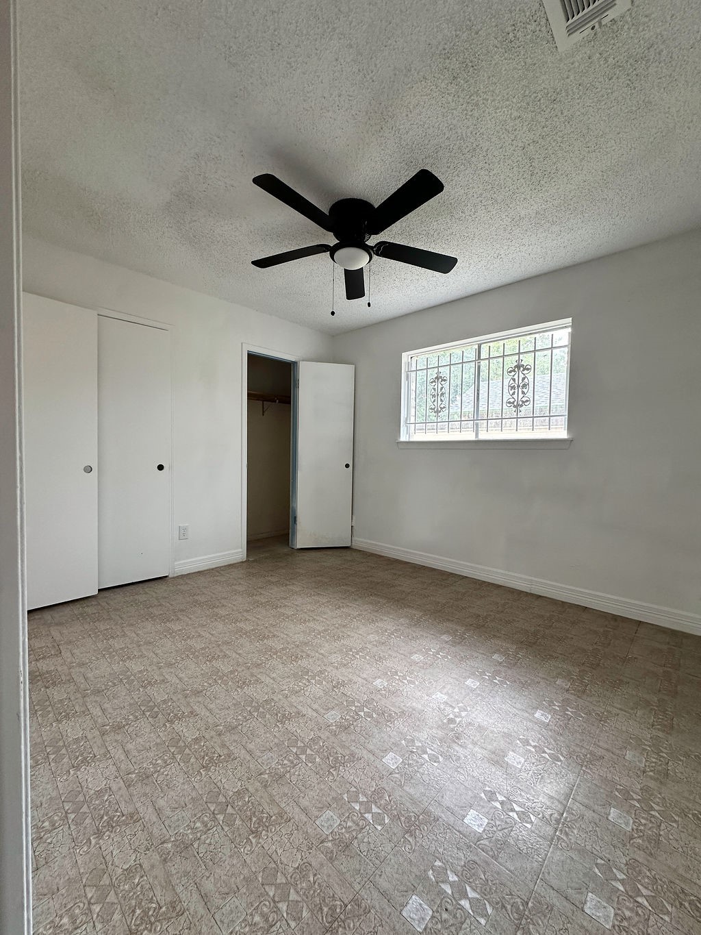 12130 Glenhollow Drive Property Photo 10