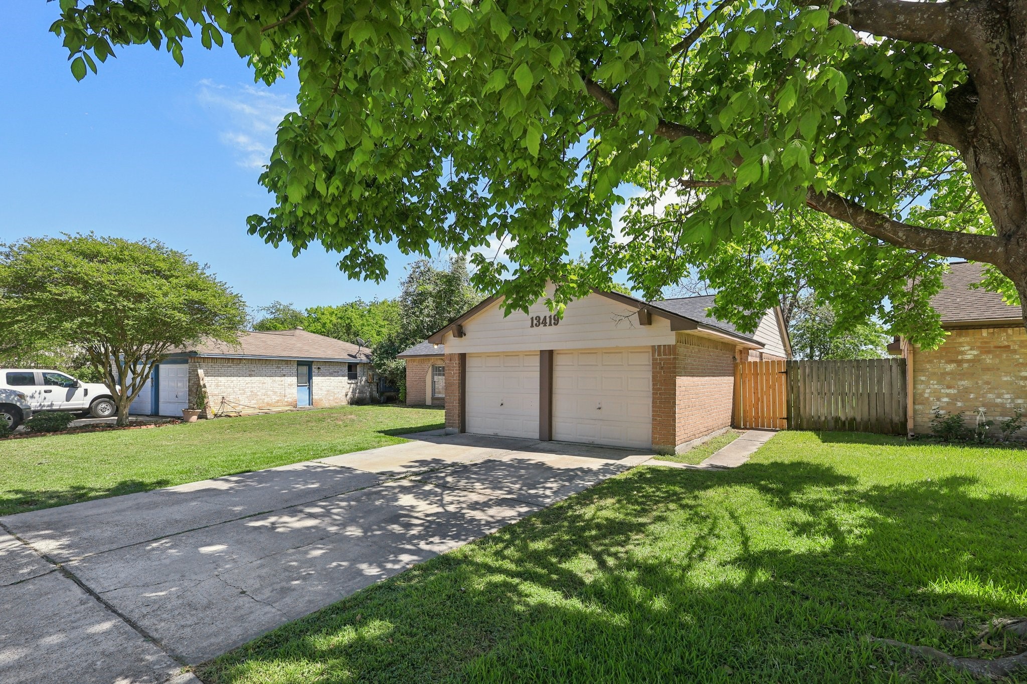 13419 Montaigne Drive Property Photo 2