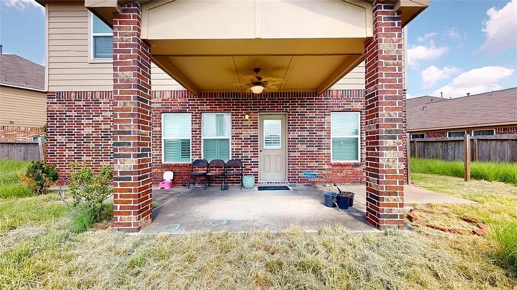 3202 Cabin Wood Way Property Photo 19
