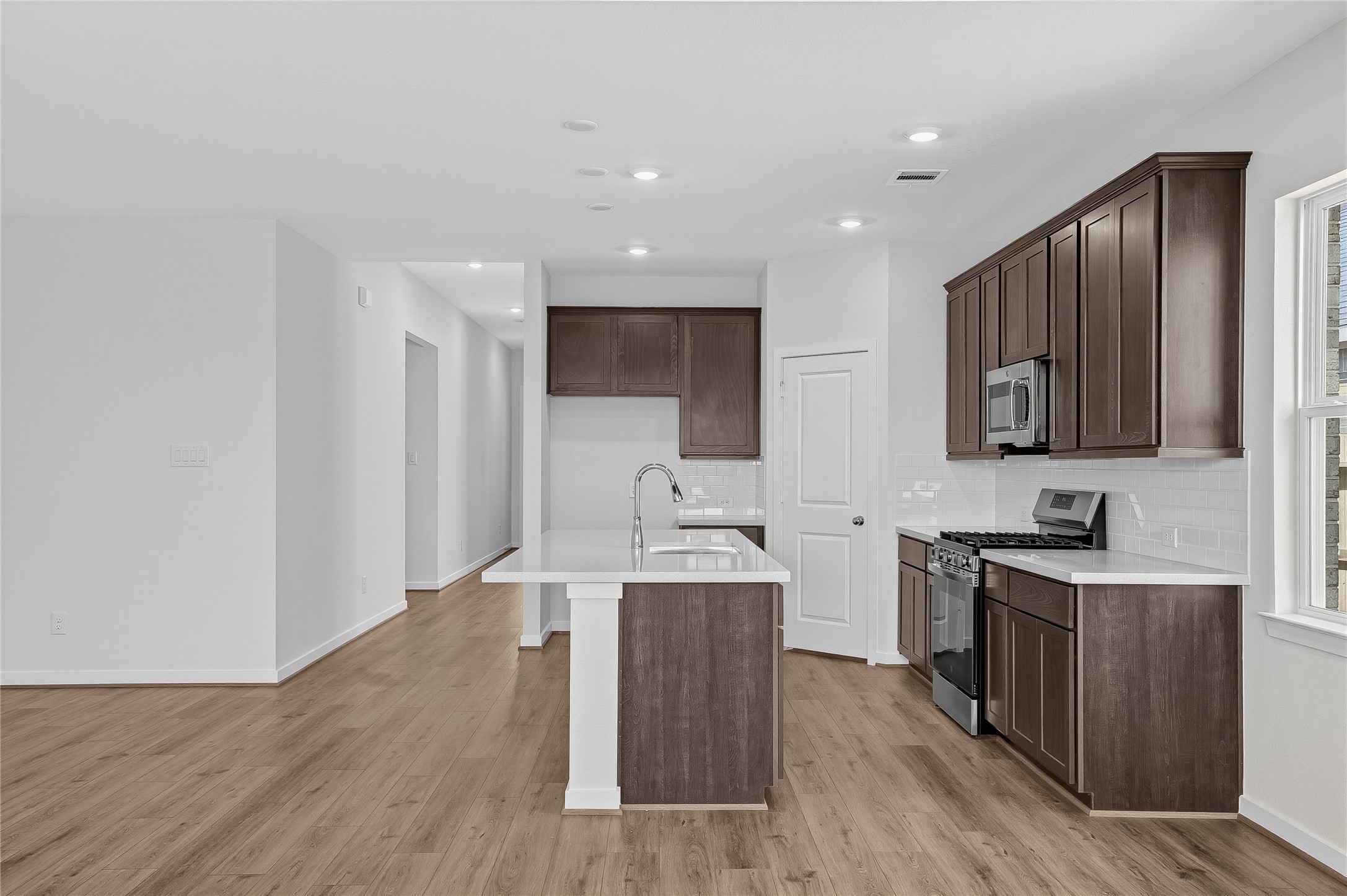 9614 Akashi Run Drive Property Photo 6