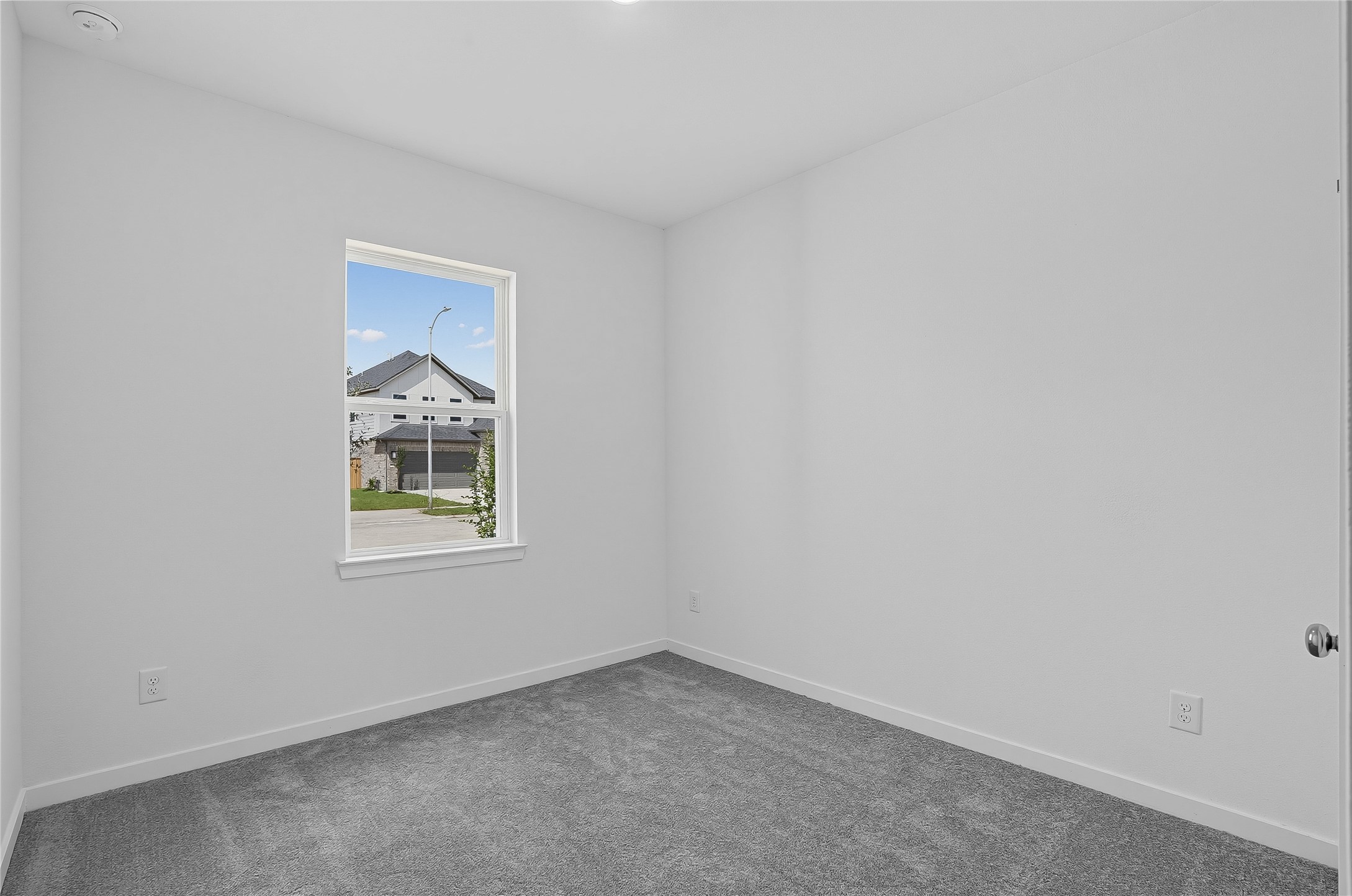 9614 Akashi Run Drive Property Photo 11