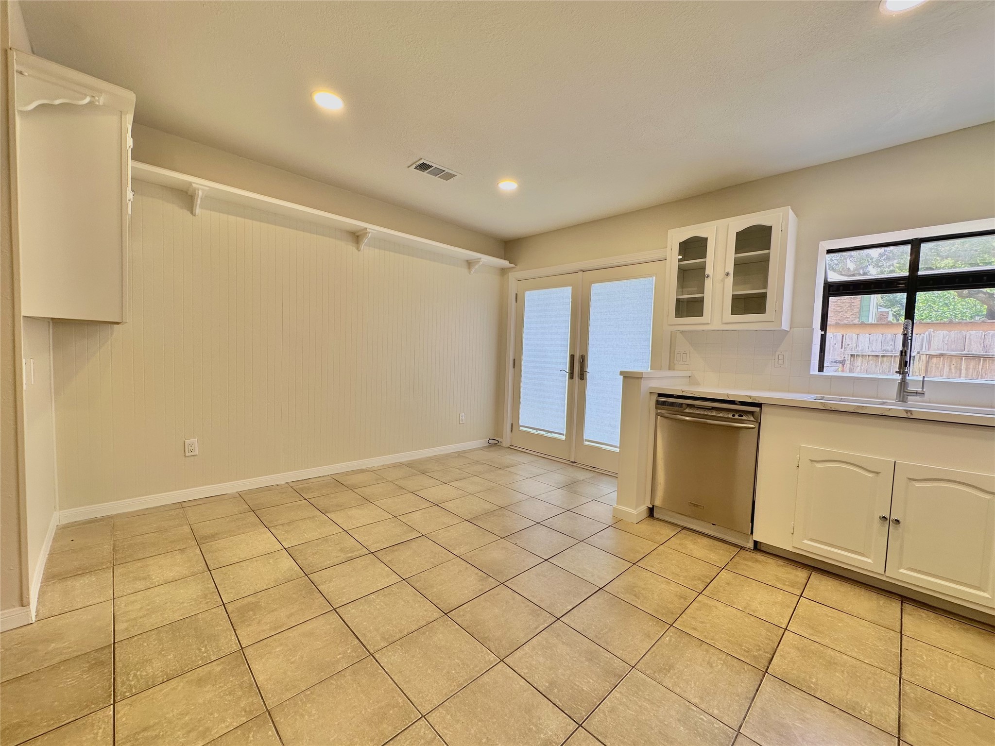14453 Still Meadow Drive Property Photo 5