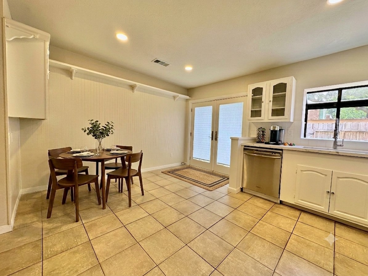 14453 Still Meadow Drive Property Photo 6