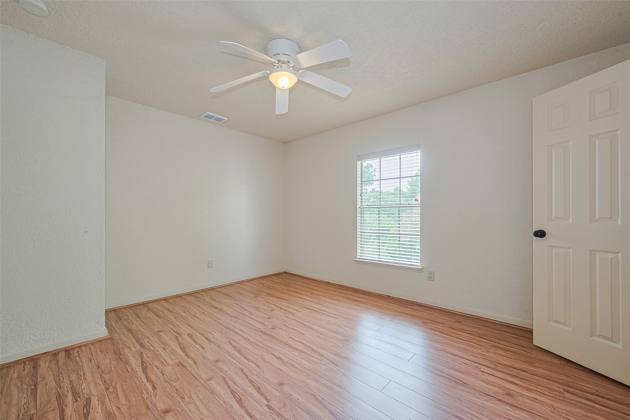 3614 Bee Bayou Lane Property Photo 31
