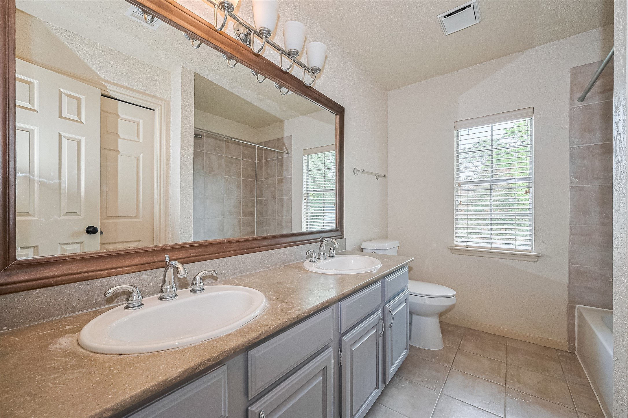 3614 Bee Bayou Lane Property Photo 35