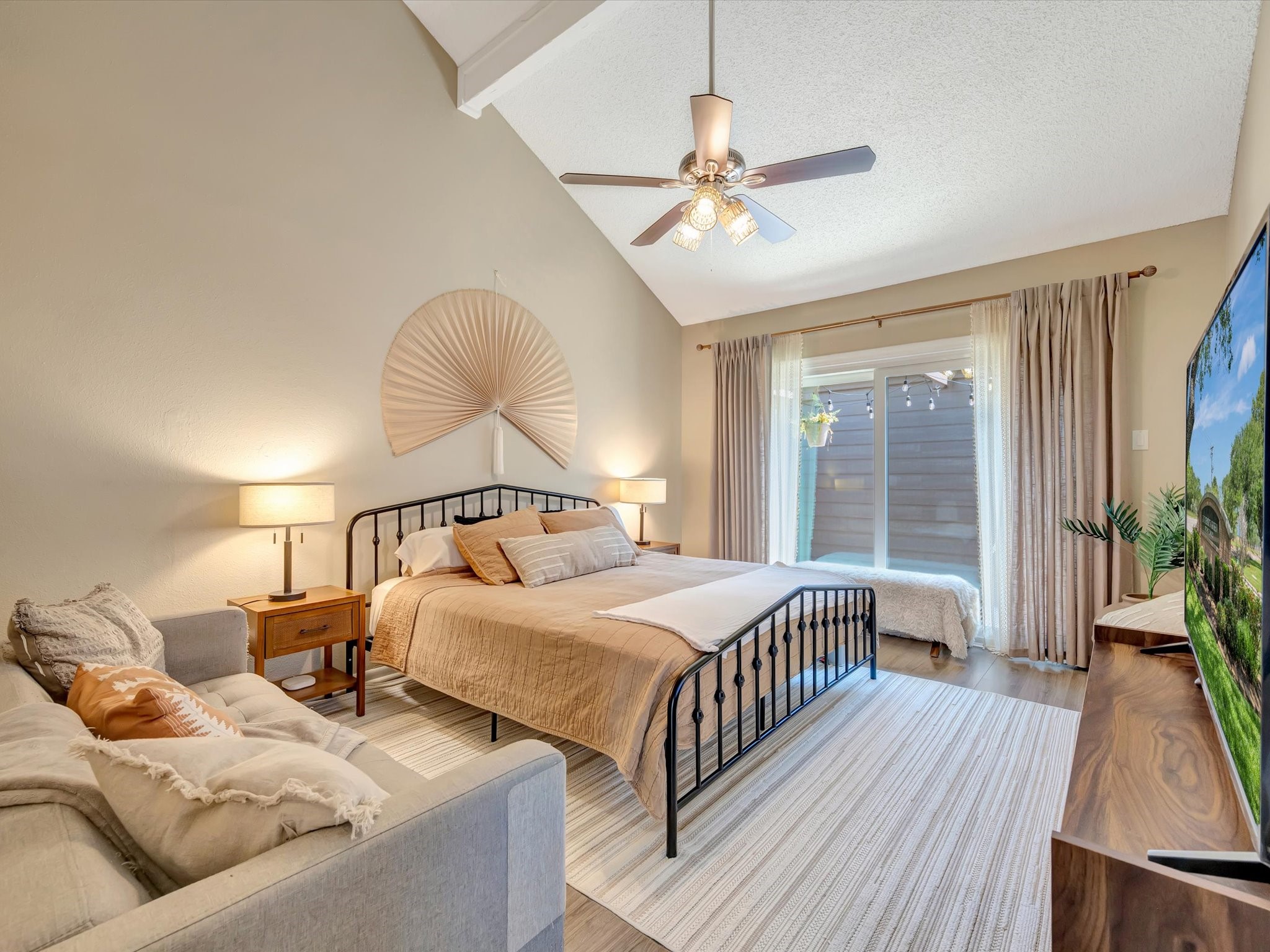 16570 Space Center Boulevard Property Photo 19