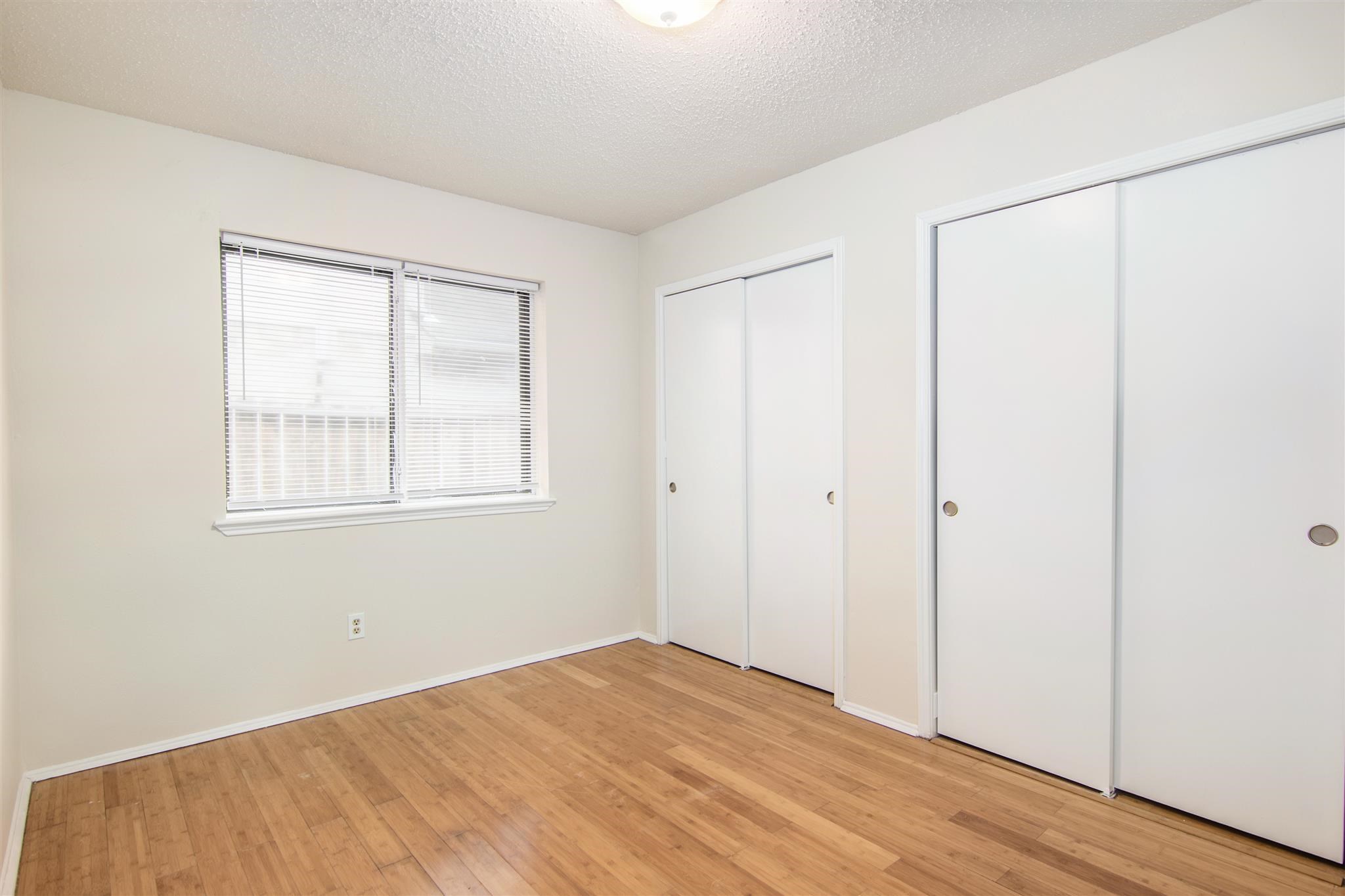 4930 Shadowdale Drive Property Photo 18