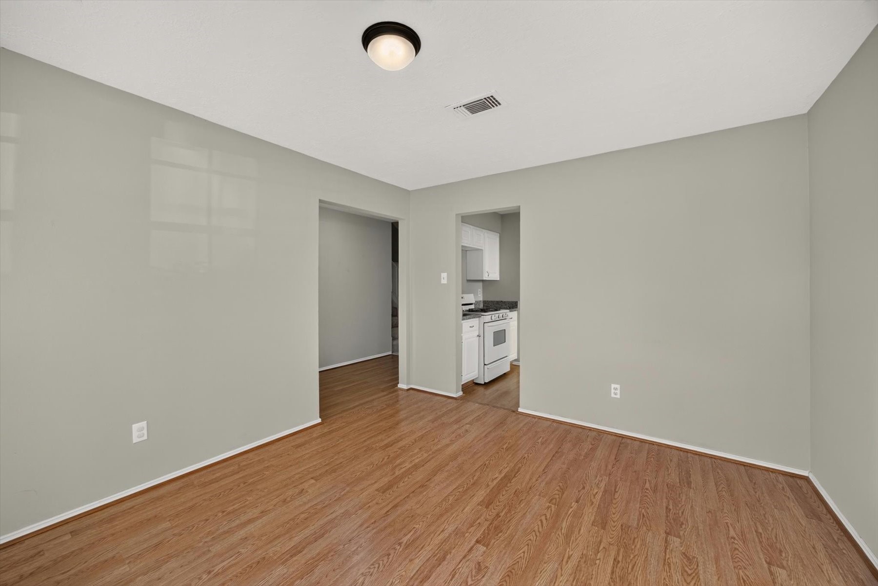 19406 Horden Creek Drive Property Photo 8