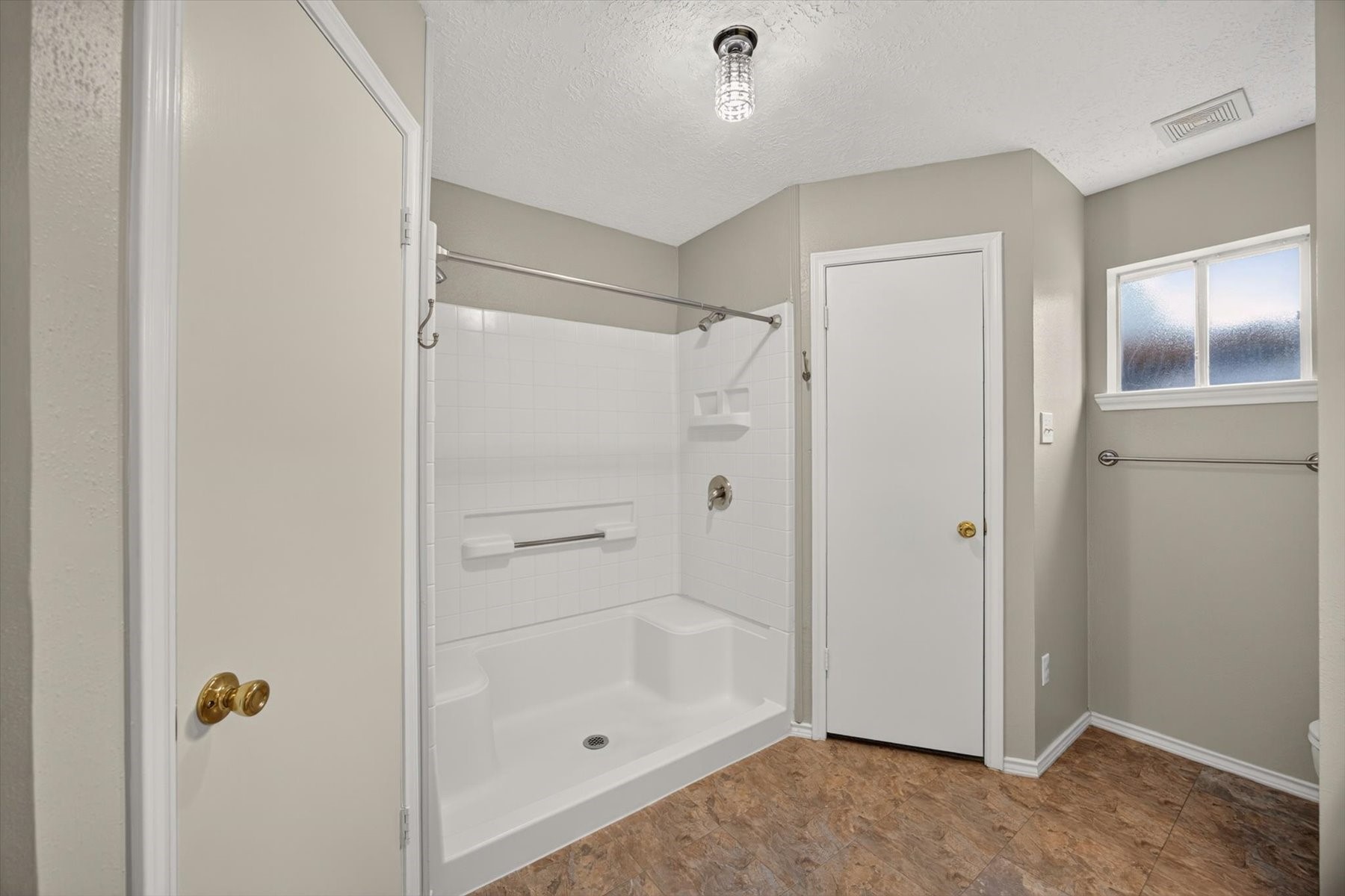 19406 Horden Creek Drive Property Photo 16