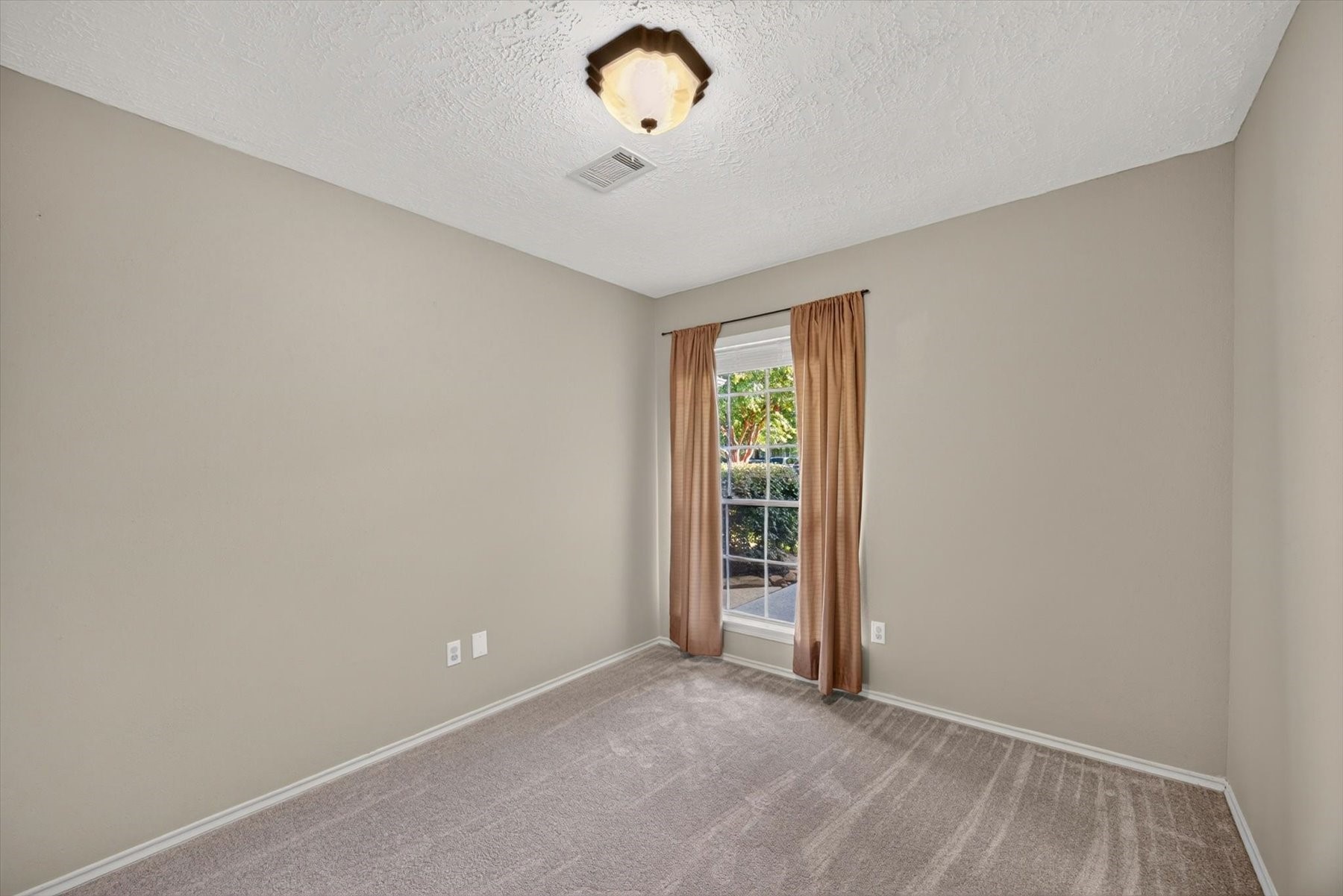 19406 Horden Creek Drive Property Photo 17