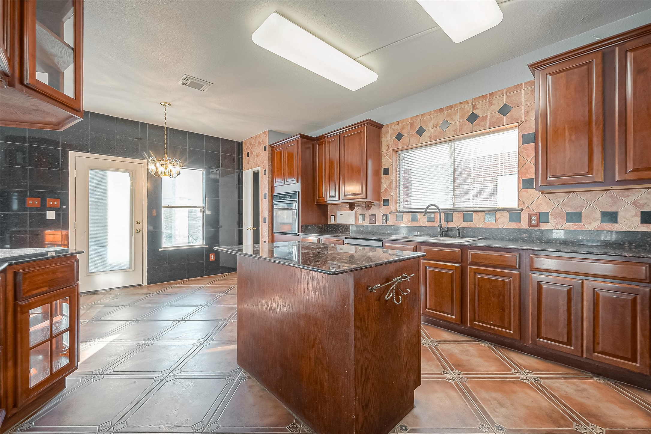 9407 Demsey Mill Drive Property Photo 10