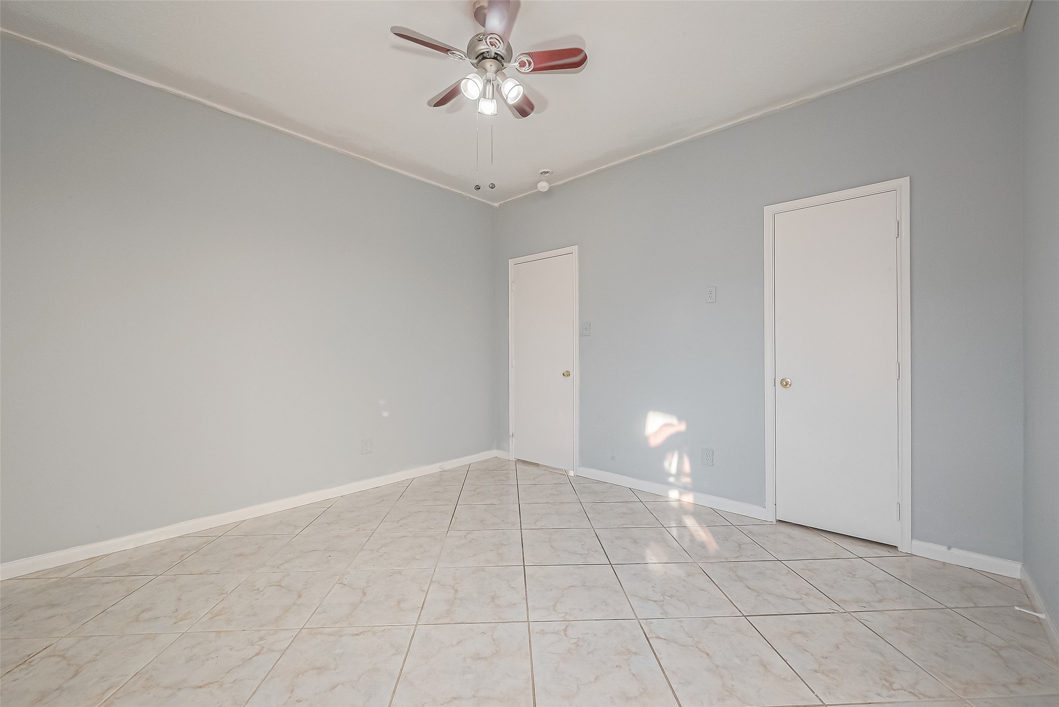 9407 Demsey Mill Drive Property Photo 15