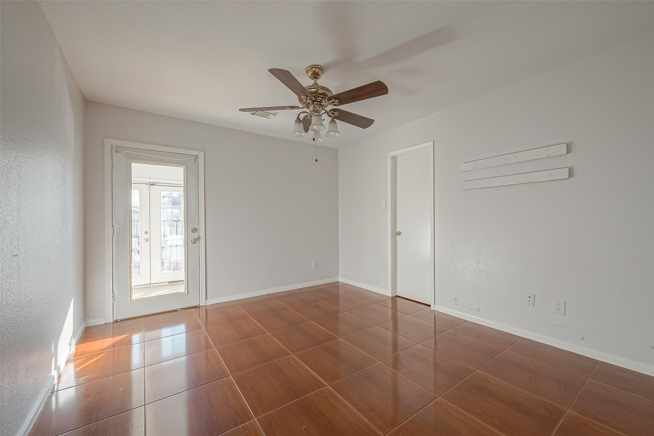9407 Demsey Mill Drive Property Photo 16