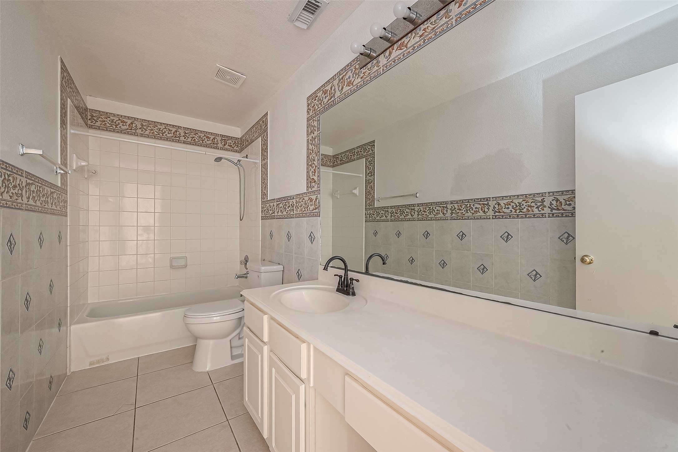 9407 Demsey Mill Drive Property Photo 18