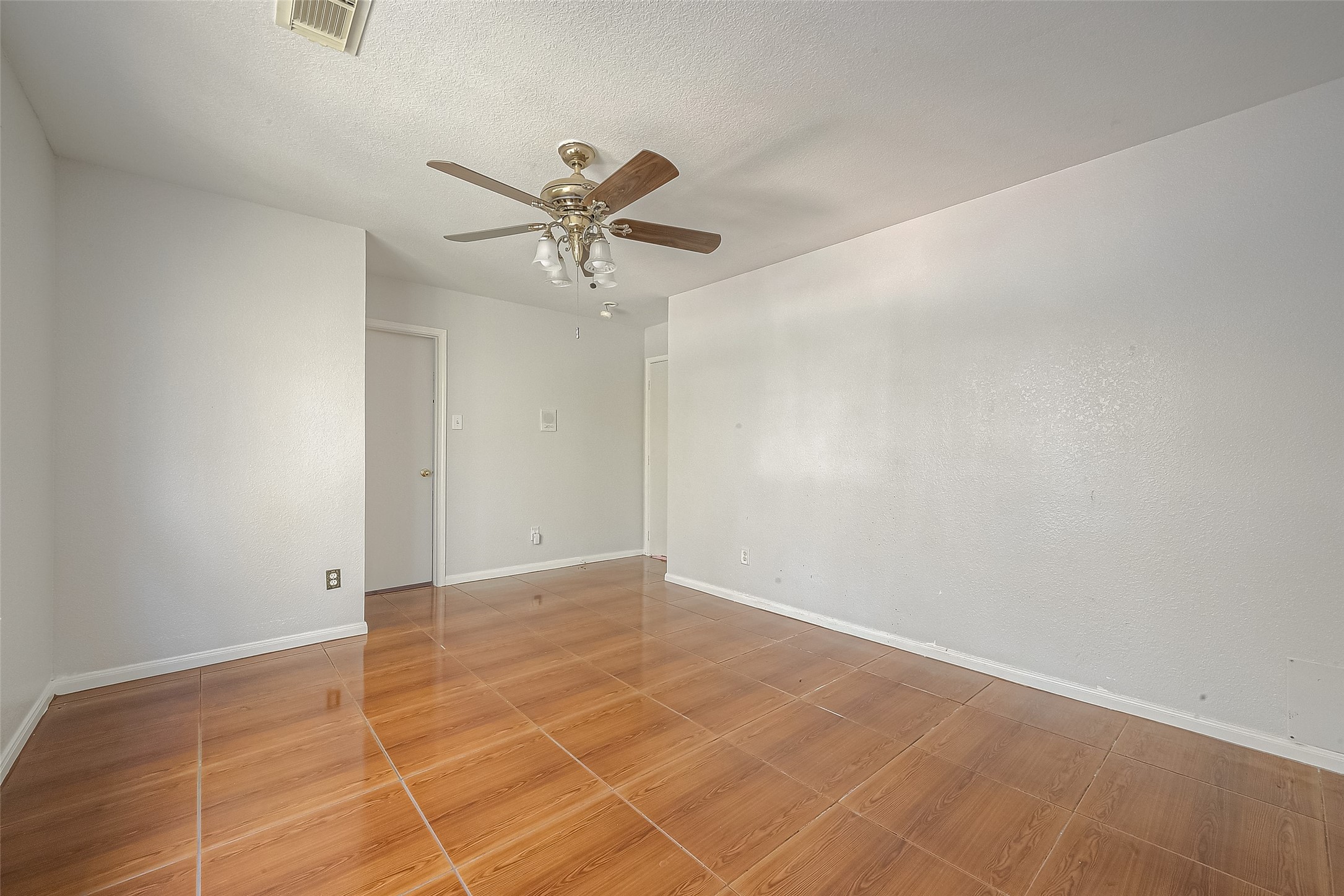 9407 Demsey Mill Drive Property Photo 20
