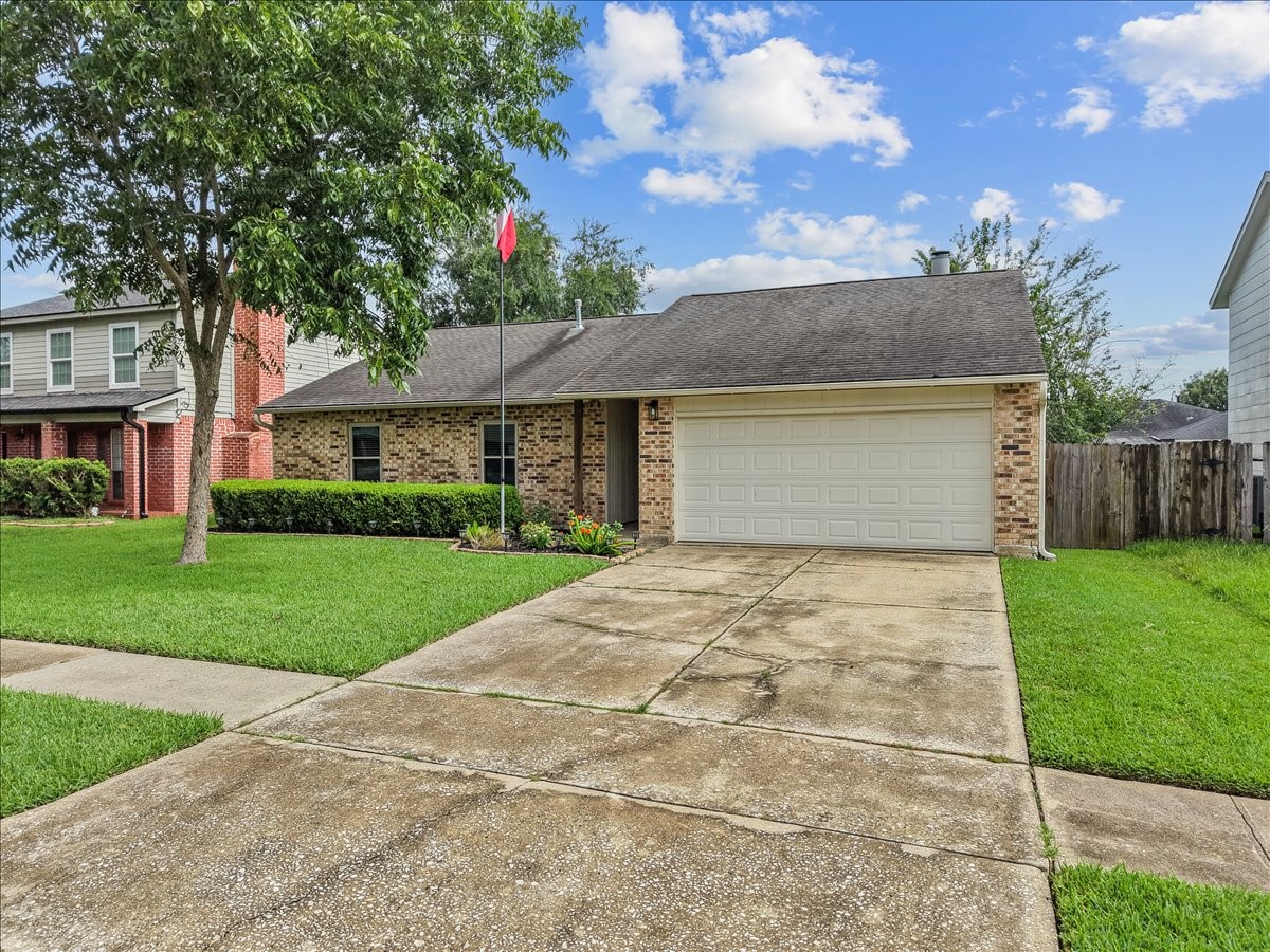 5413 Rock Springs Drive Property Photo 2