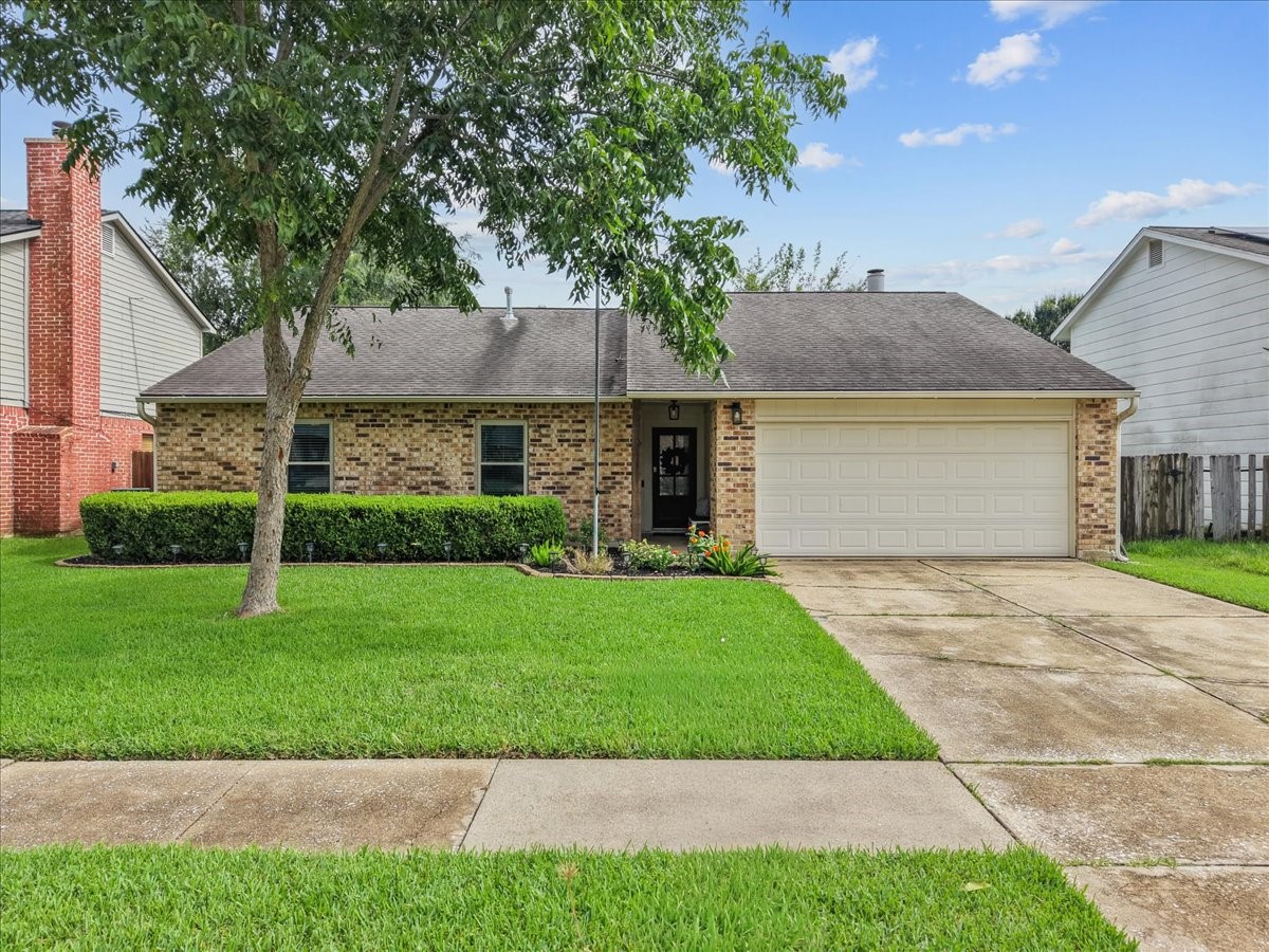 5413 Rock Springs Drive Property Photo 3