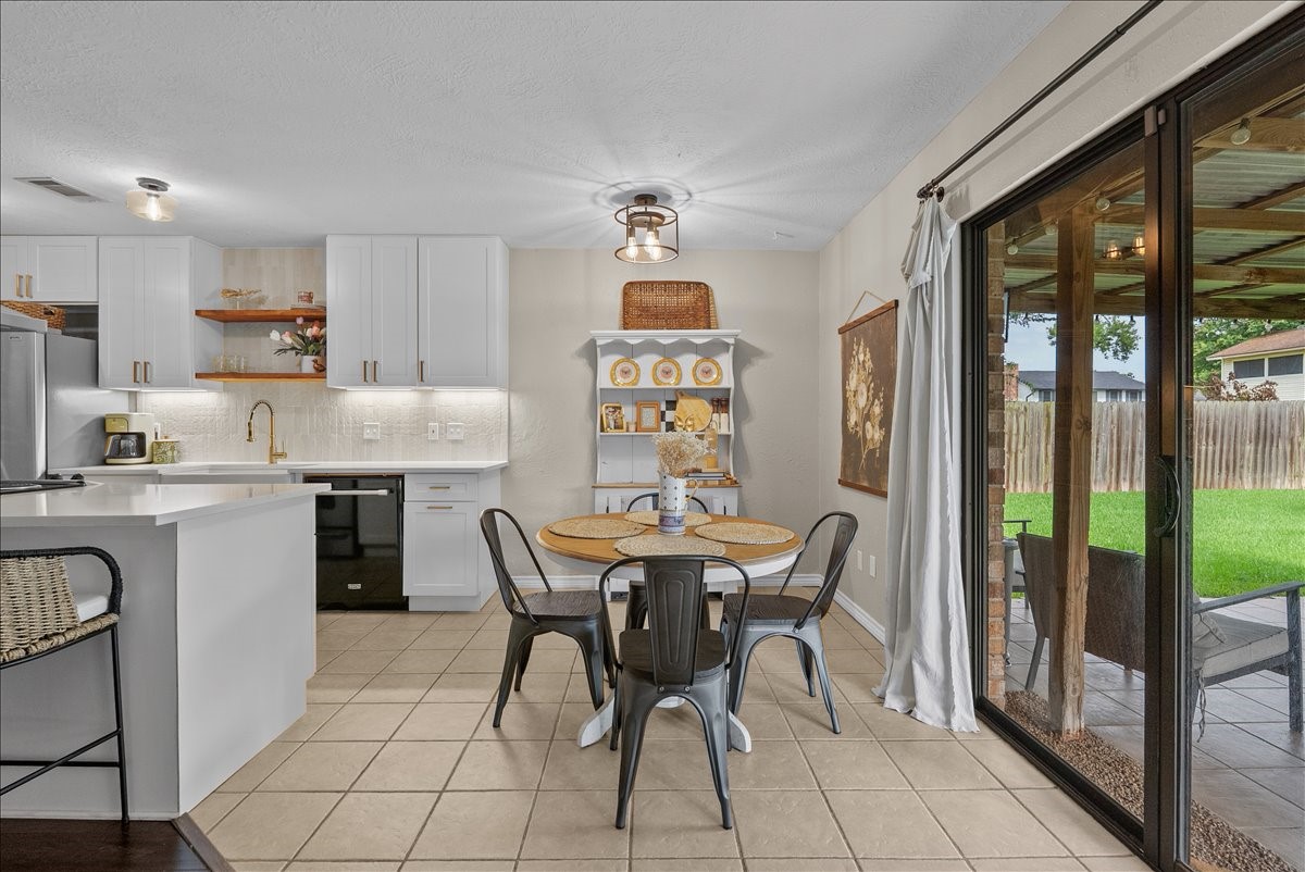 5413 Rock Springs Drive Property Photo 16