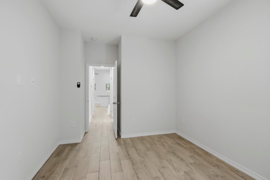 16902 Balmoral Property Photo 10