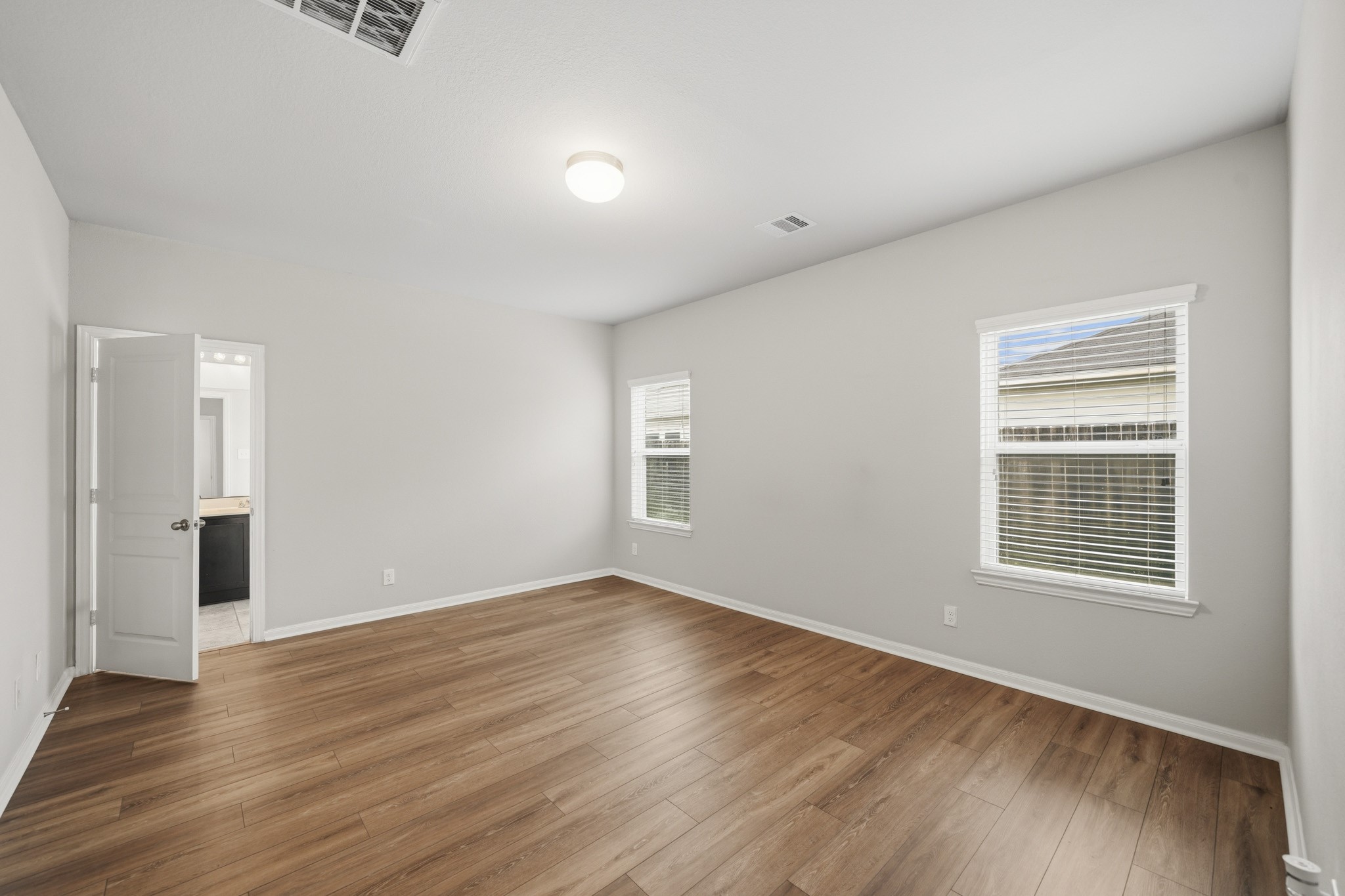 2 Garden Spring Court Property Photo 5