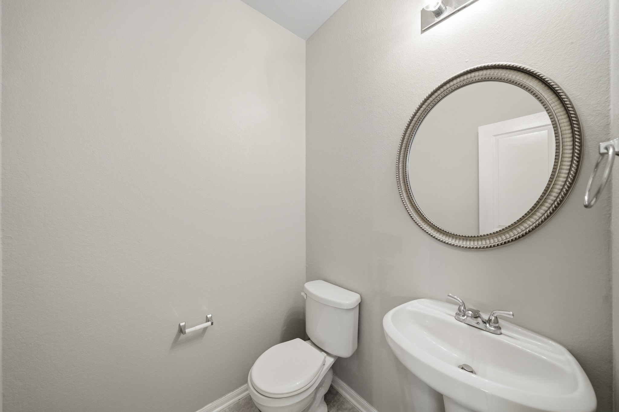2 Garden Spring Court Property Photo 7