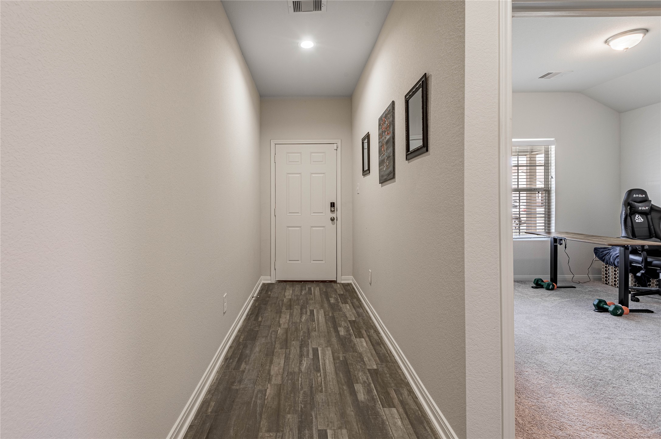 410 Del Monte Drive Property Photo 4