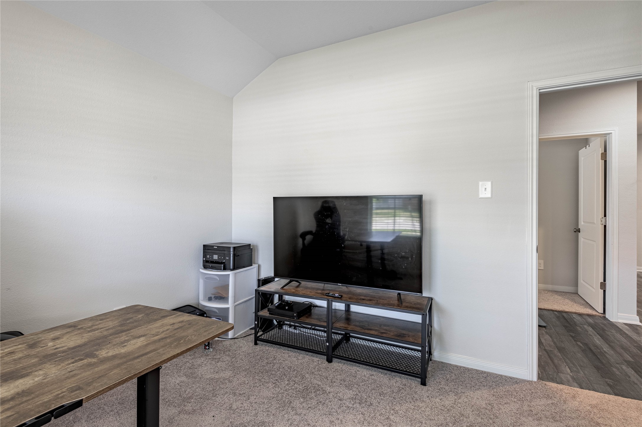 410 Del Monte Drive Property Photo 6