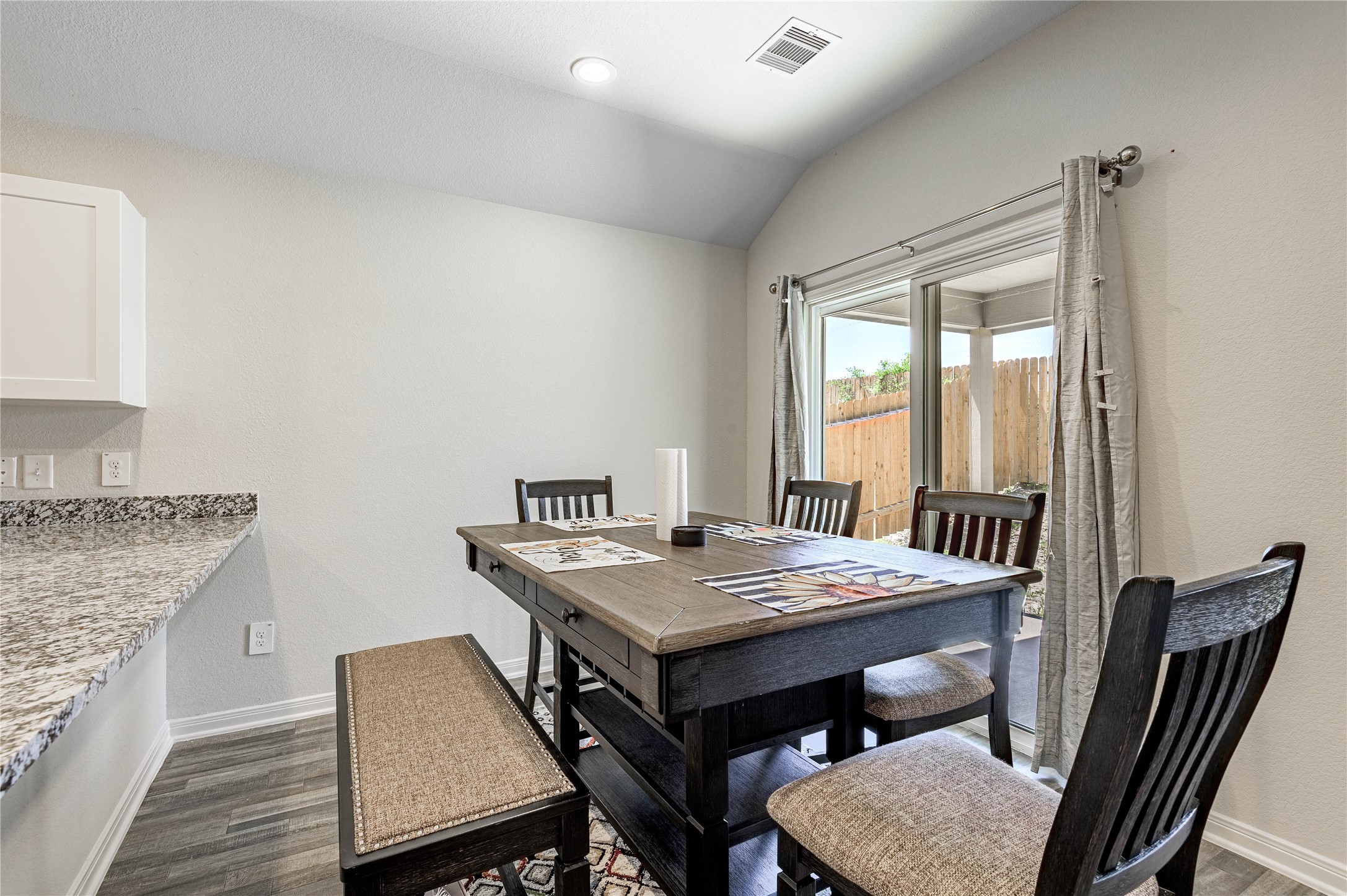 410 Del Monte Drive Property Photo 12