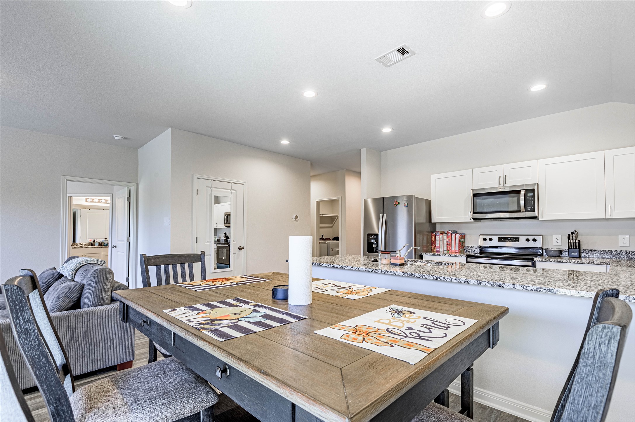 410 Del Monte Drive Property Photo 13