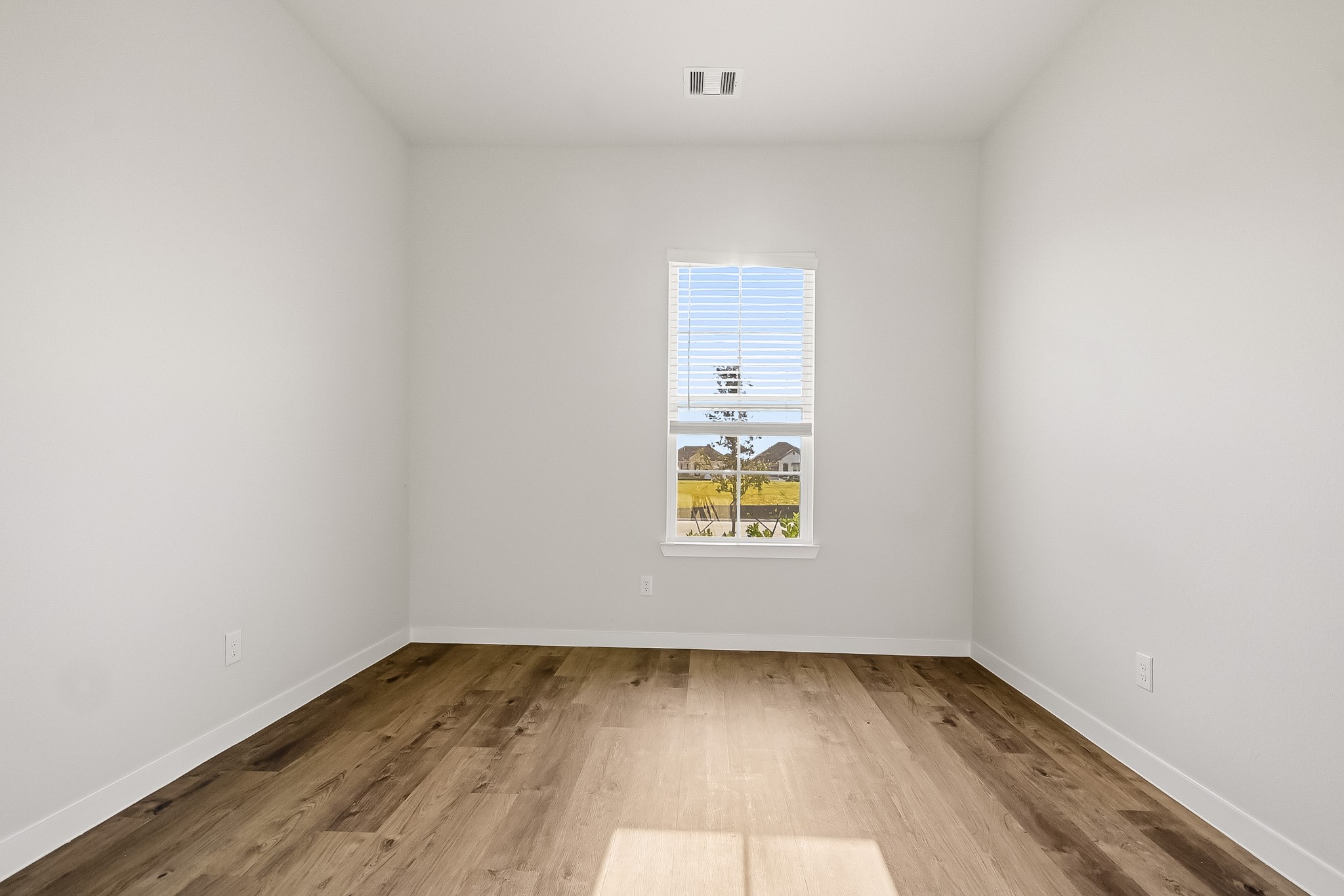 2032 Blue Mar Drive Property Photo 3