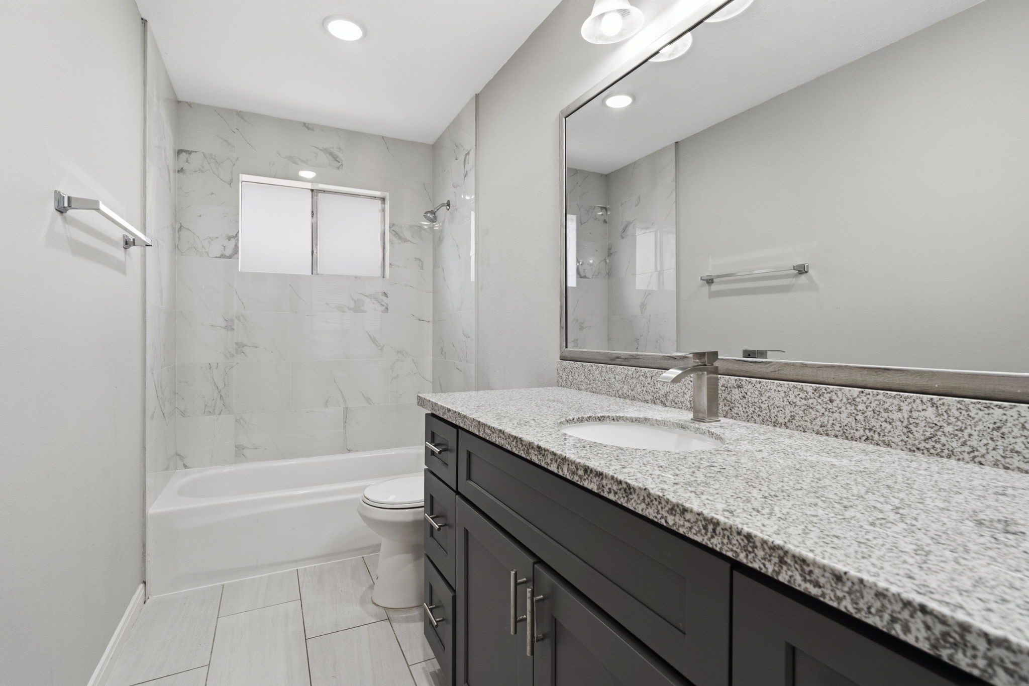 12811 Club Lane Property Photo 17