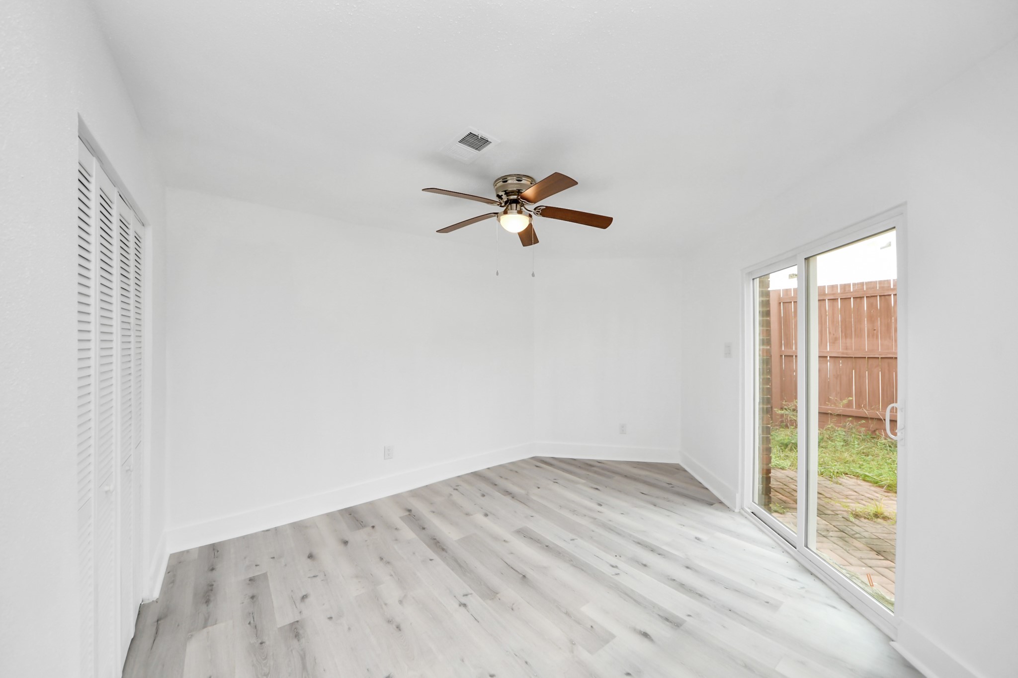 1014 Graham Drive B4 Property Photo 25