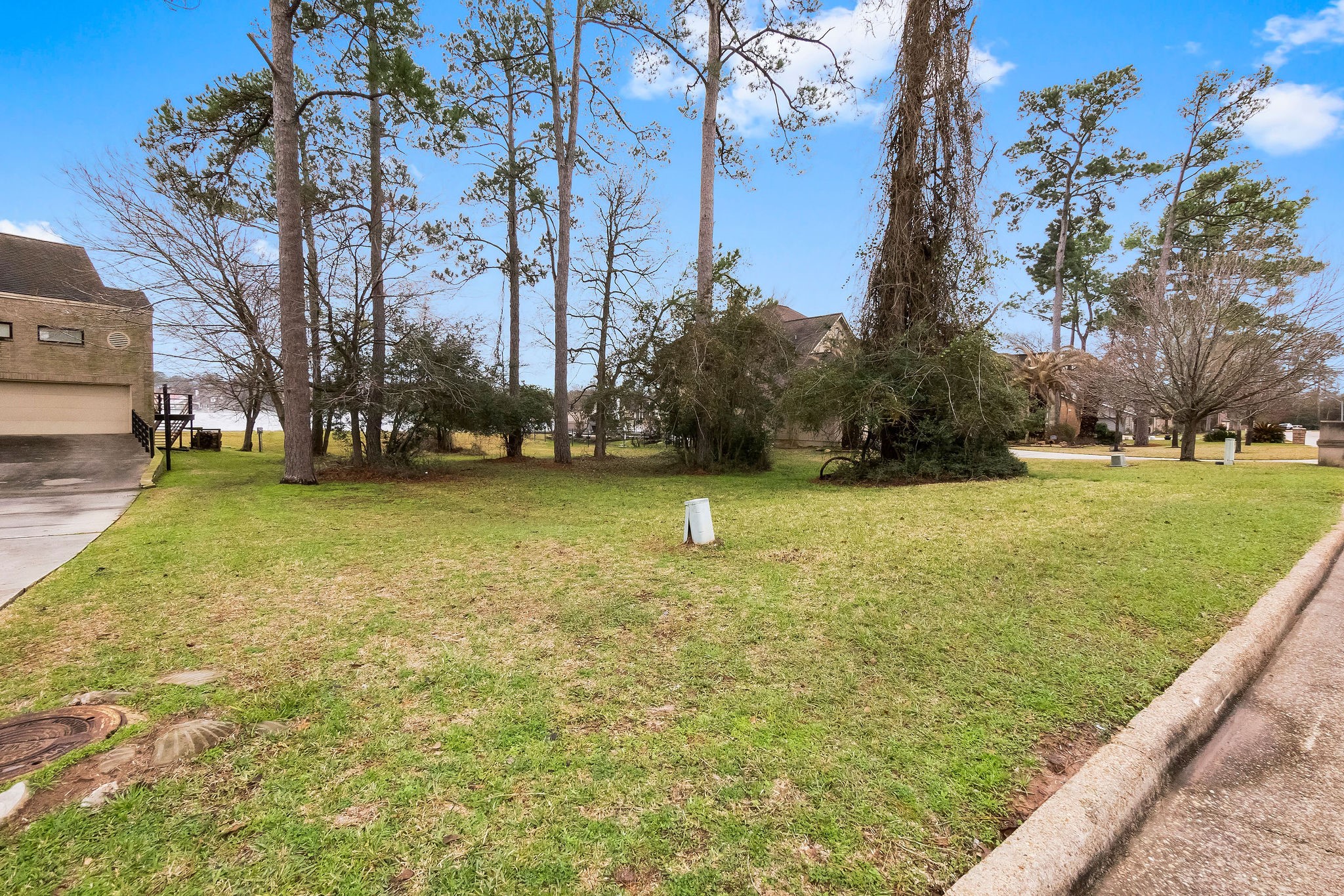 11823 Thoreau Drive Property Photo 25