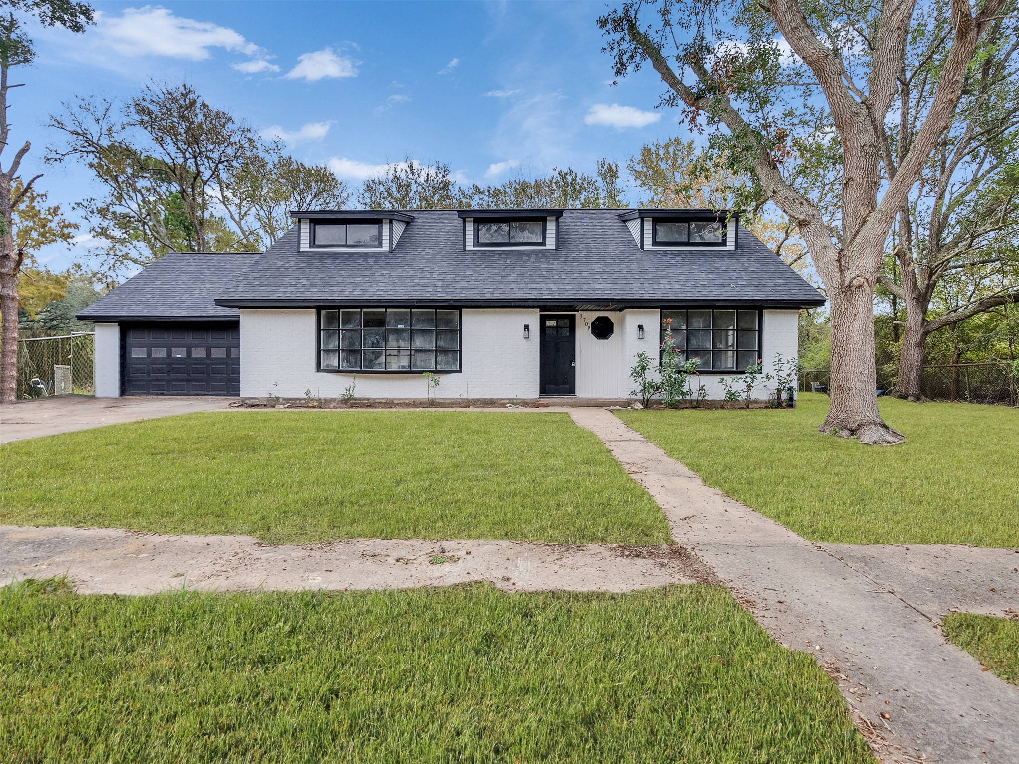 3709 Kettering Avenue Property Photo 1
