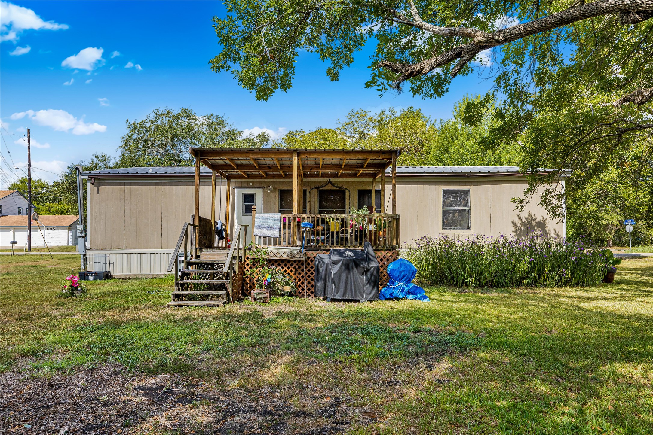 410 Nelson Avenue Property Photo 14