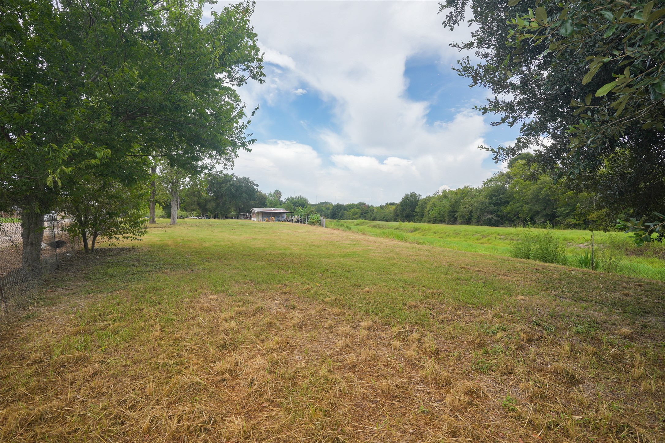 727 E Jasmine Street Property Photo 5