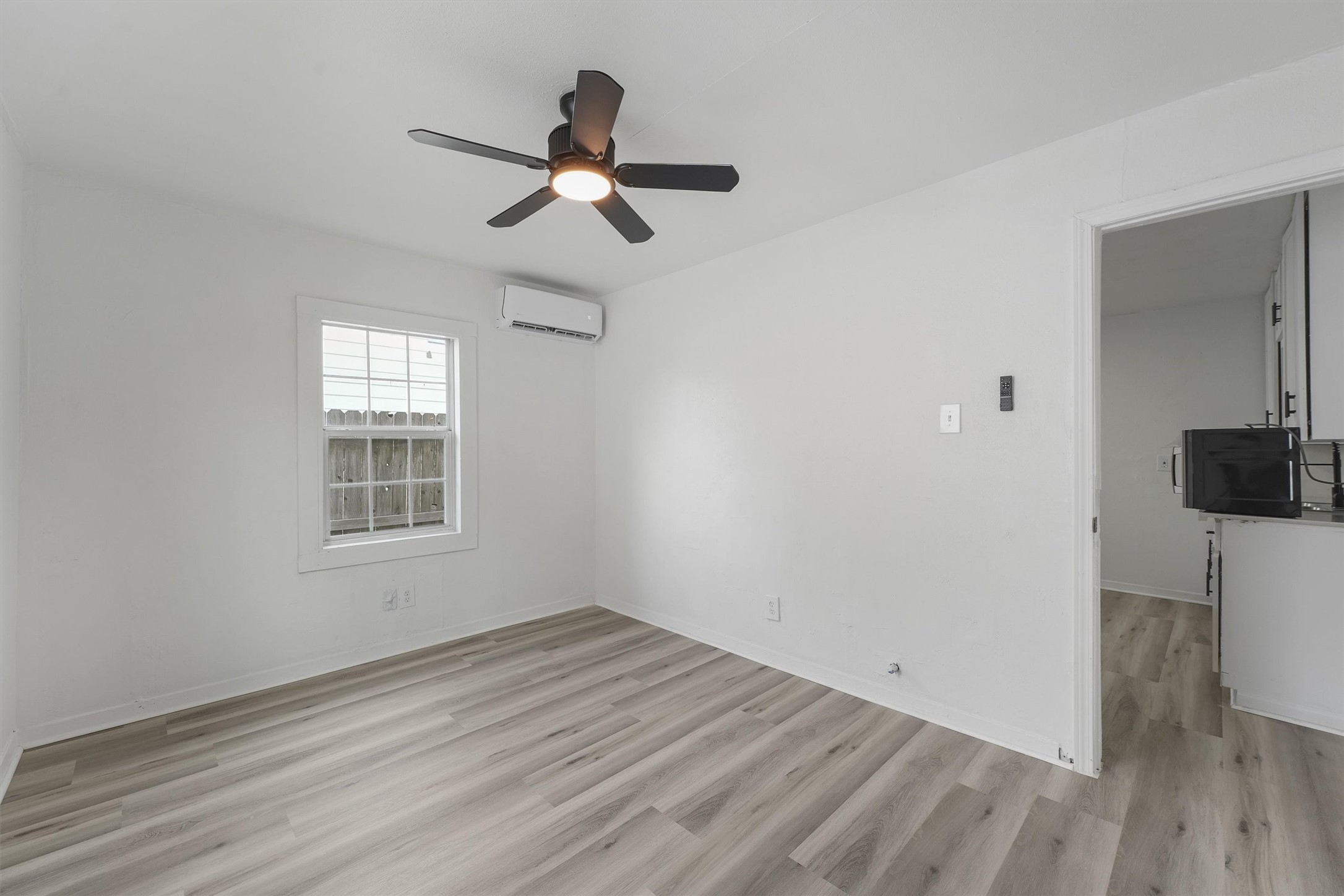 8514 Spaulding Street Property Photo 11