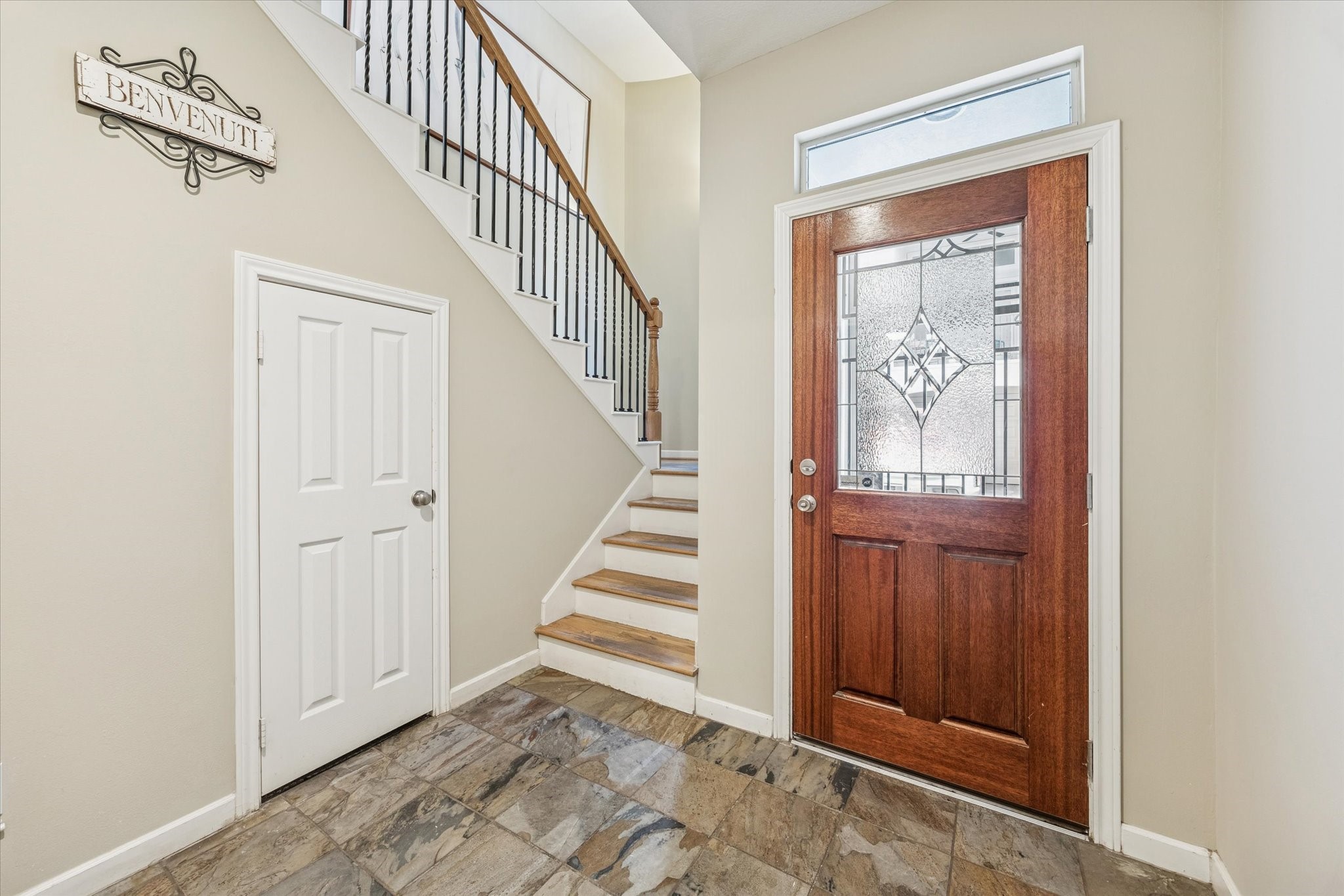 5507 Kansas Street Property Photo 4