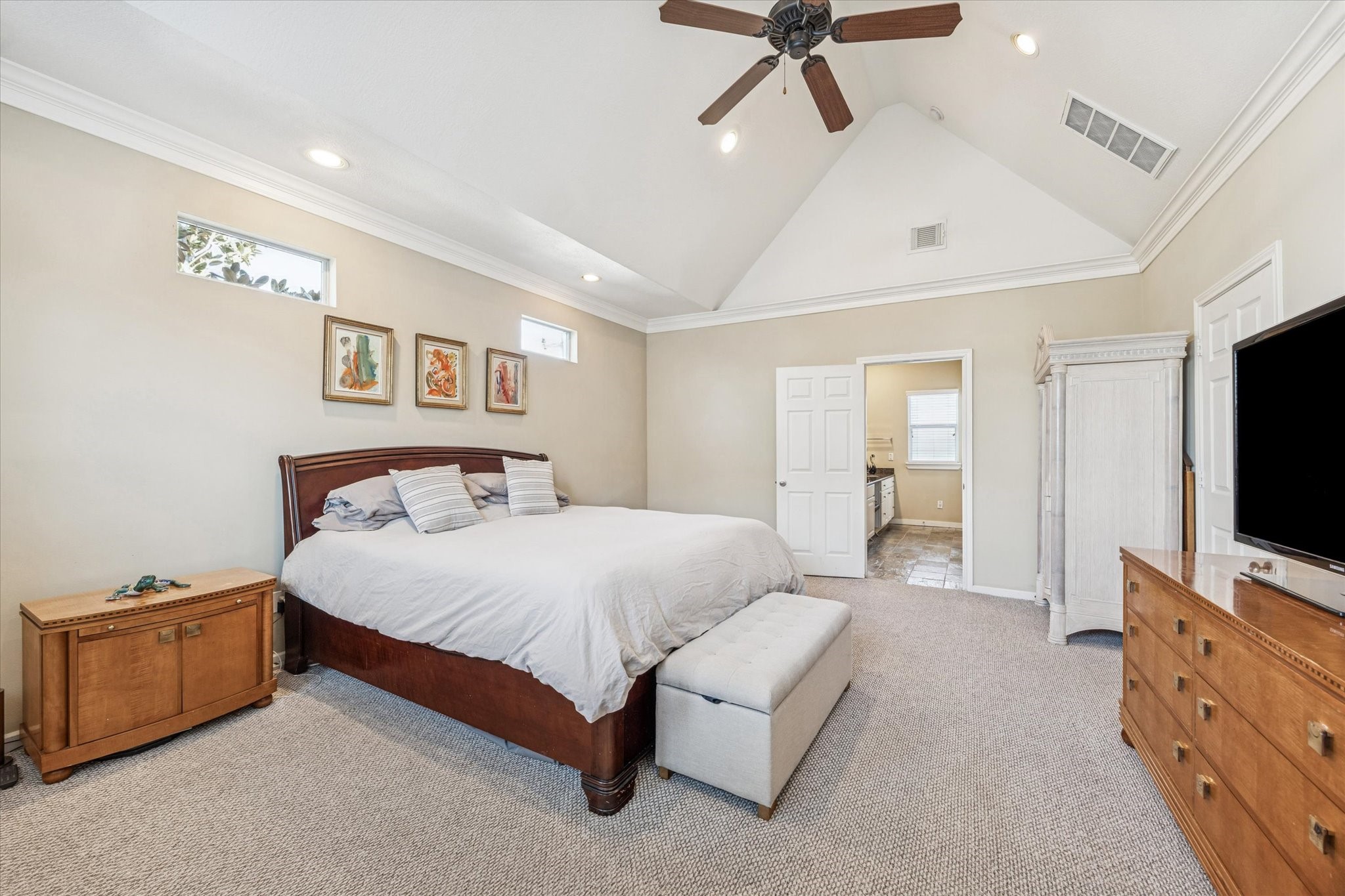 5507 Kansas Street Property Photo 19