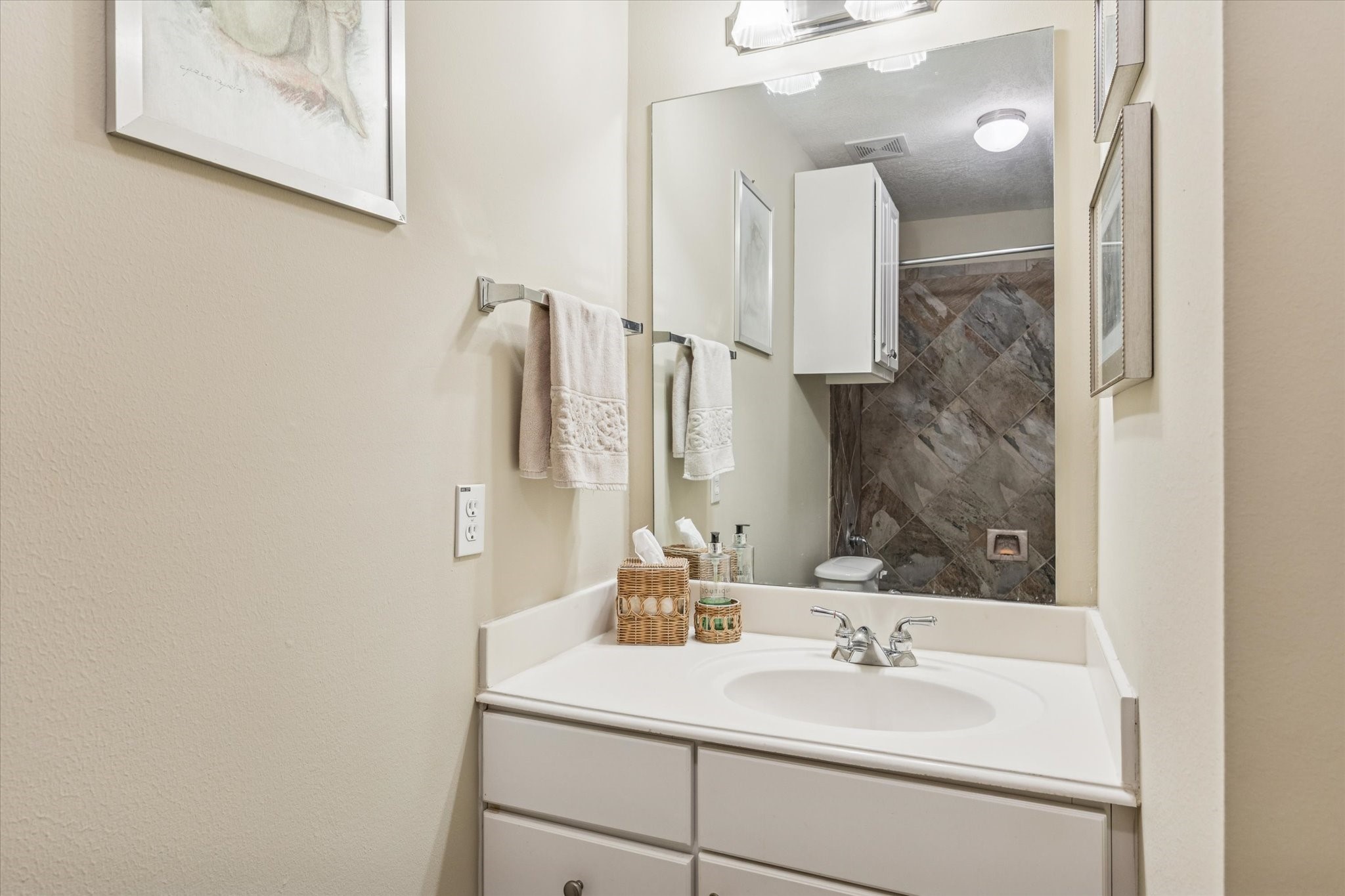 5507 Kansas Street Property Photo 25