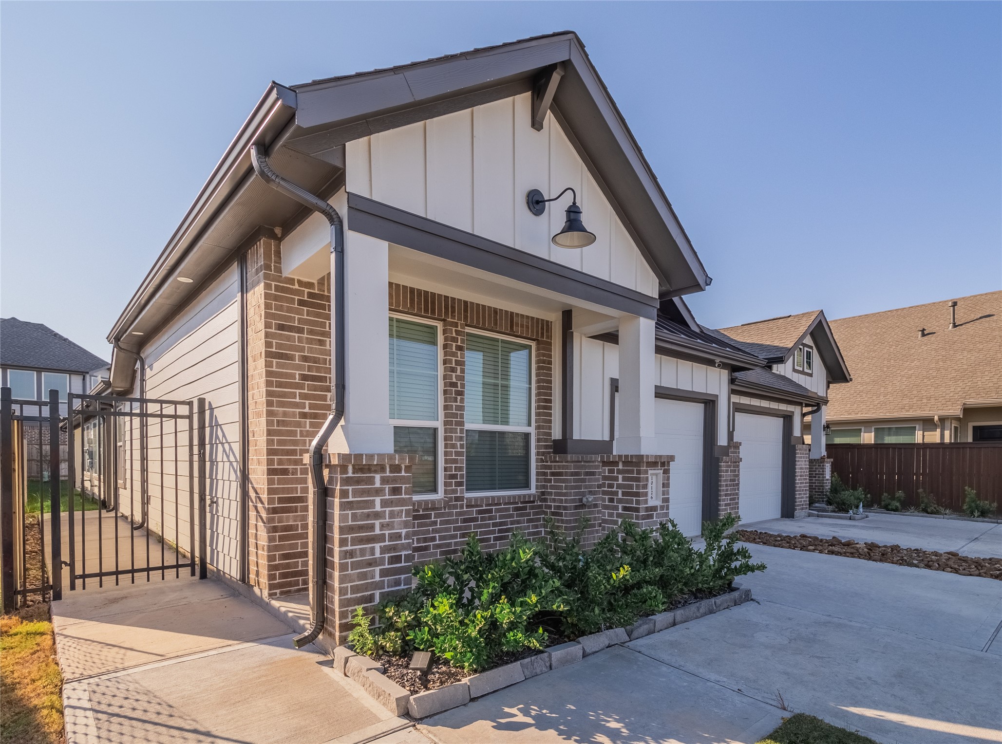 10126 Crescendo Way Property Photo 2
