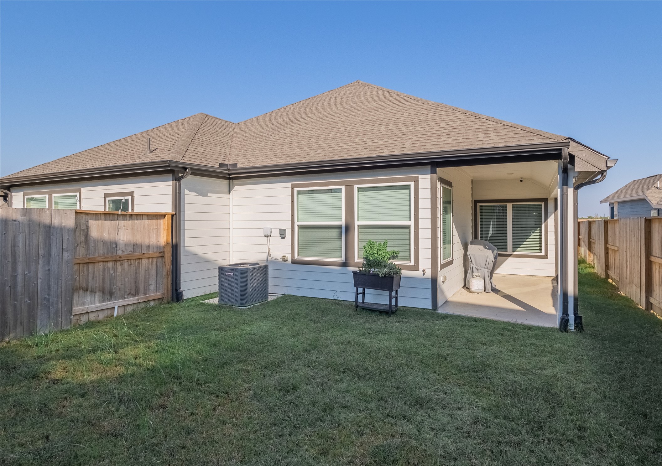 10126 Crescendo Way Property Photo 3