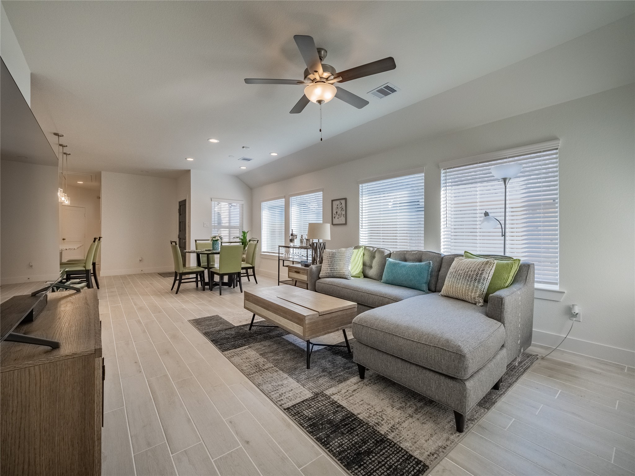 10126 Crescendo Way Property Photo 7