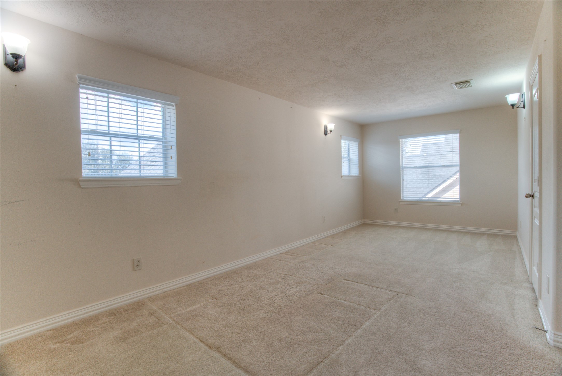 2239 Alassio Isle Court Property Photo 32