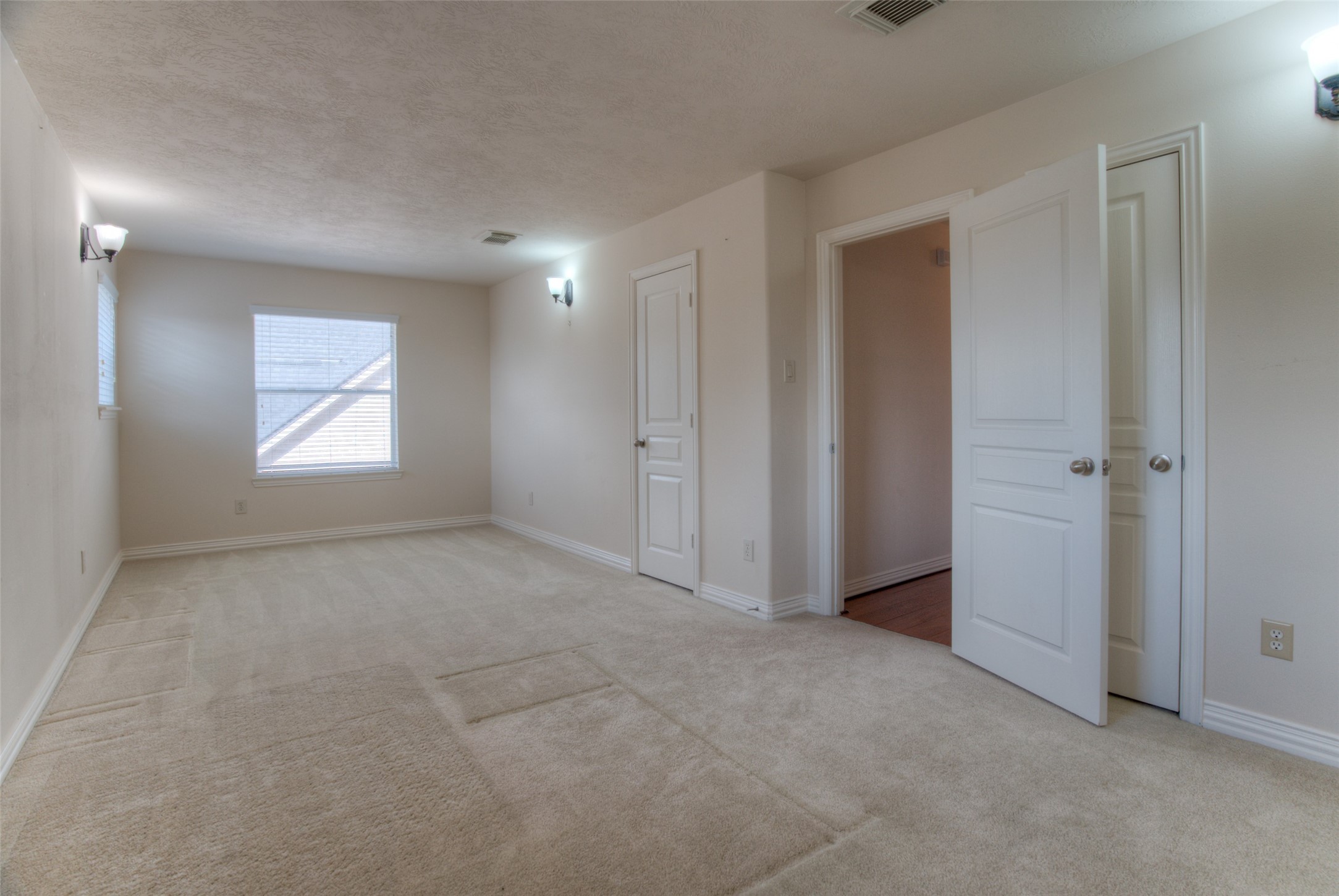 2239 Alassio Isle Court Property Photo 33