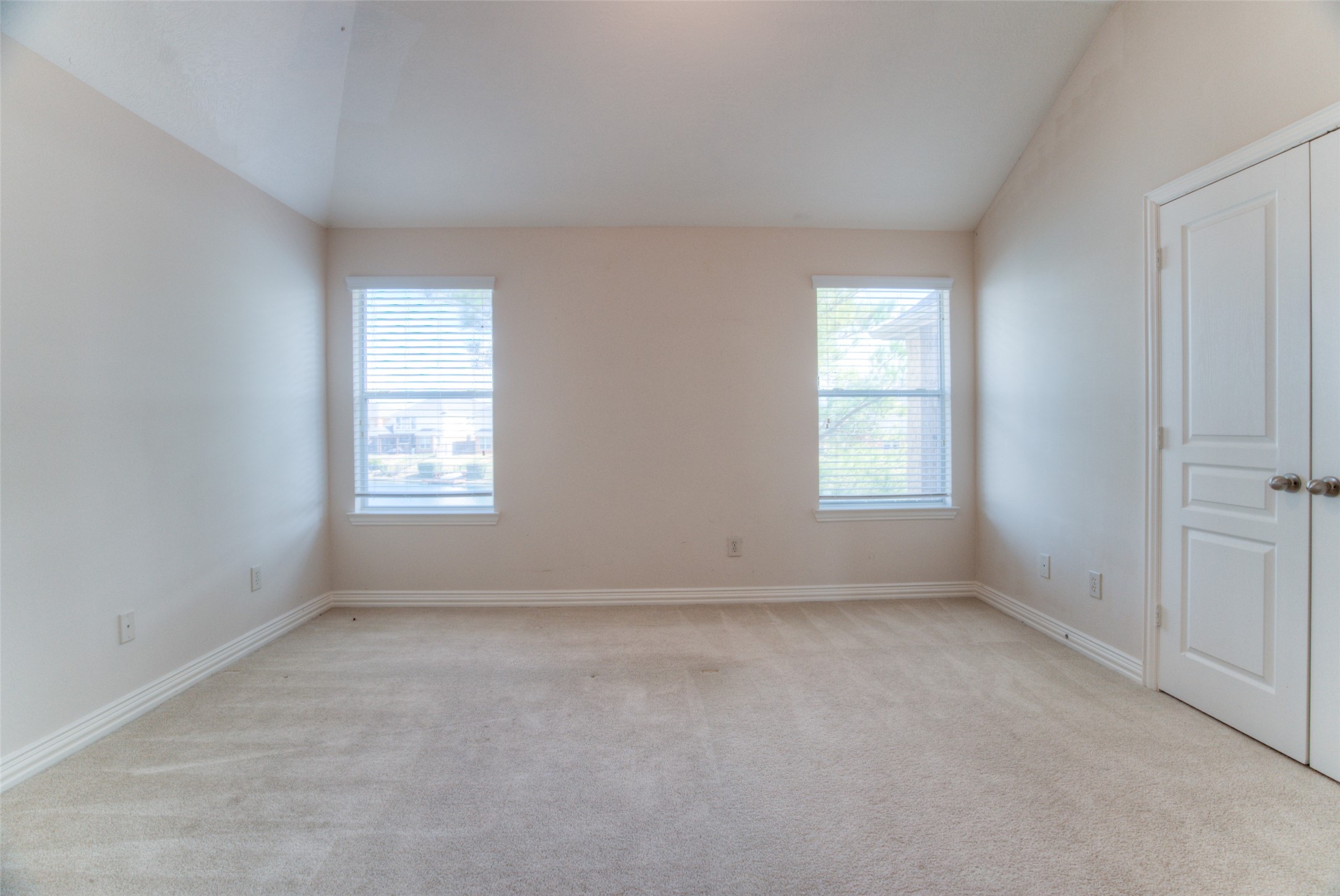 2239 Alassio Isle Court Property Photo 35
