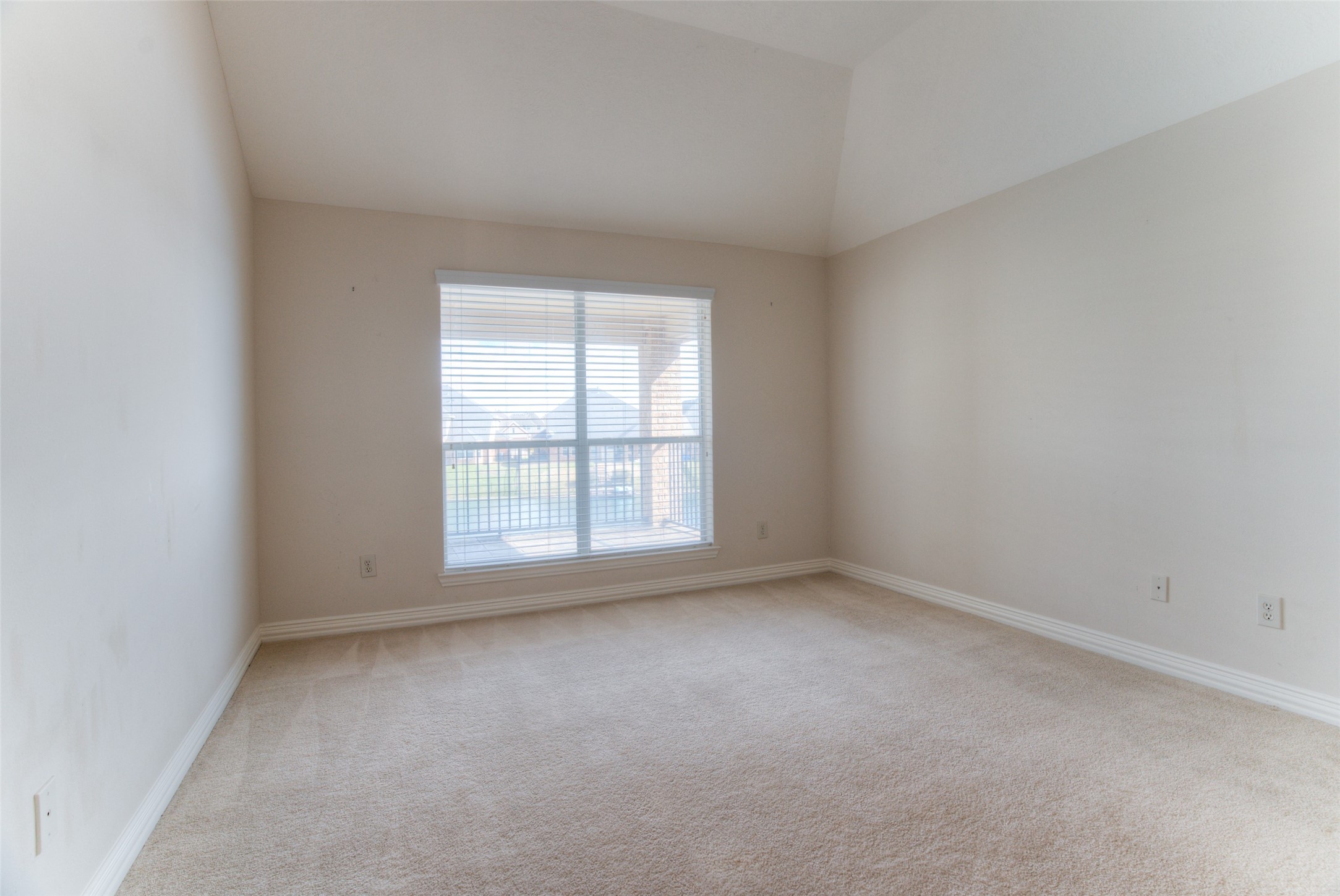 2239 Alassio Isle Court Property Photo 37