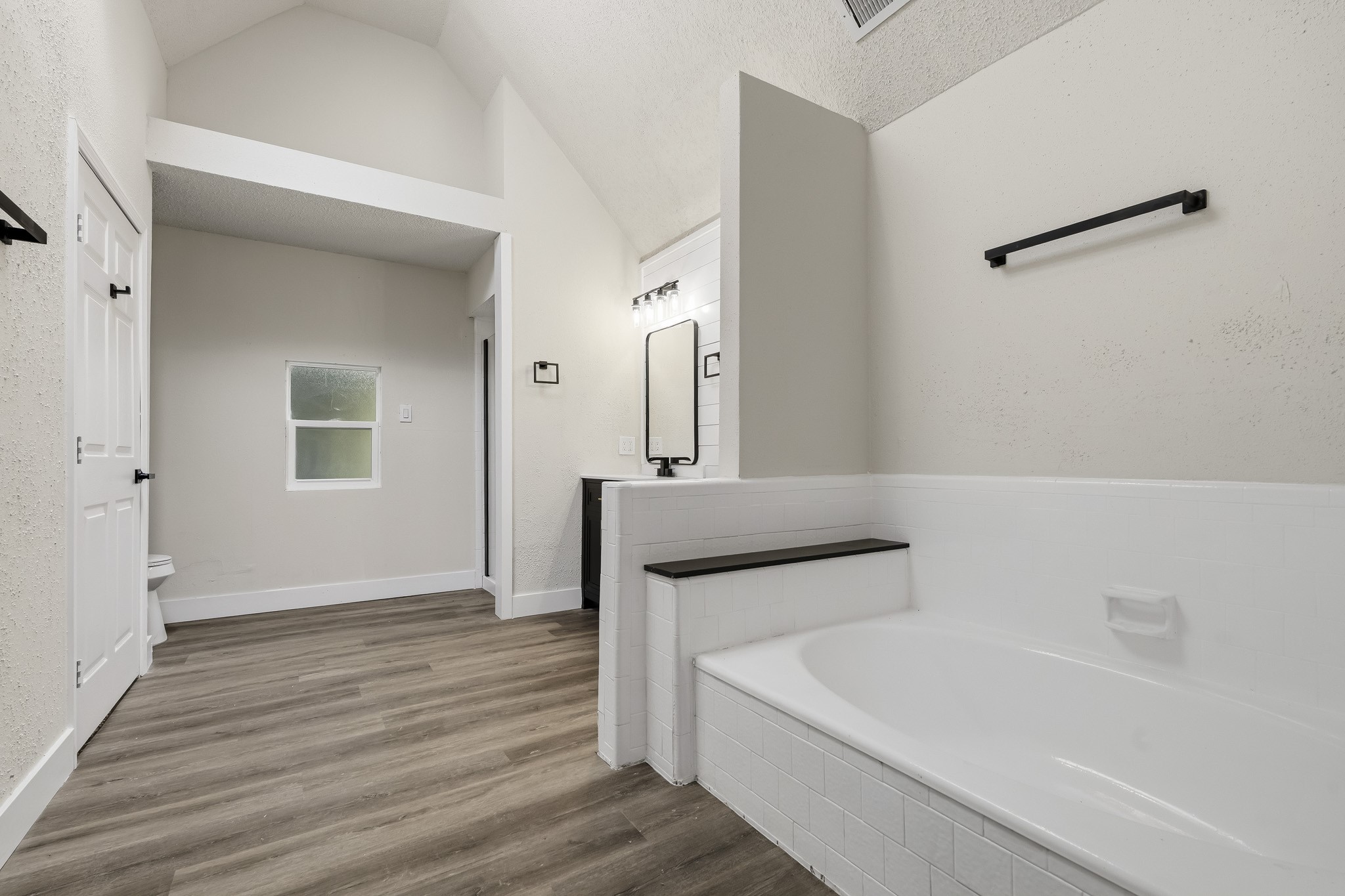 1019 Margate Court Property Photo 23