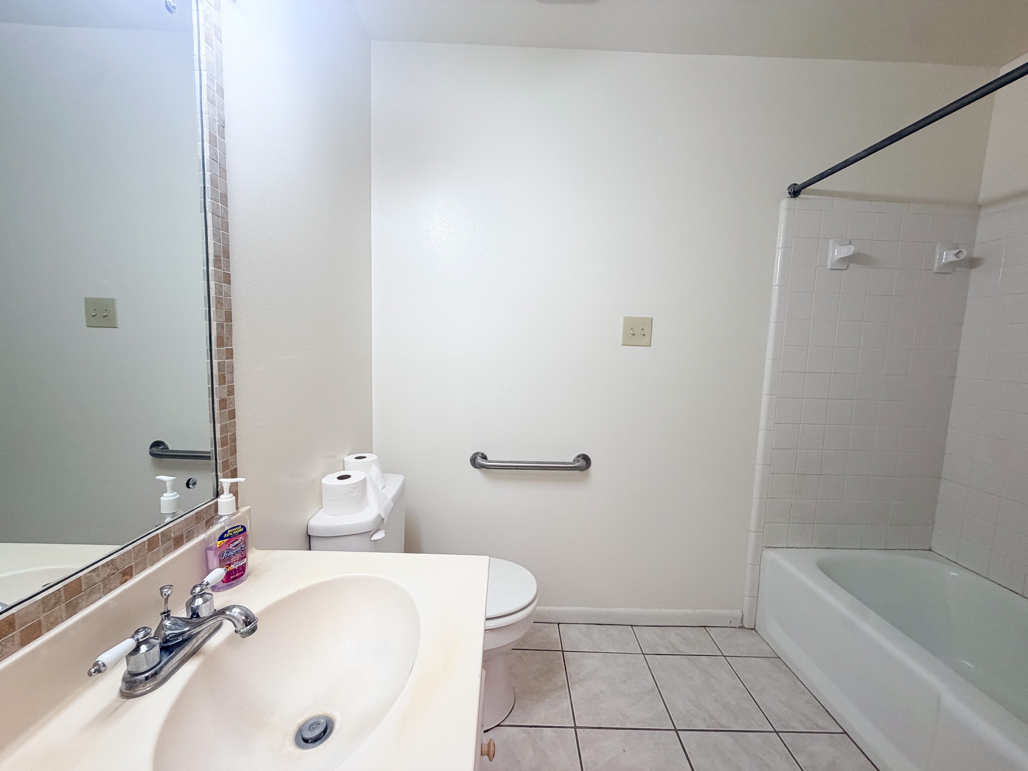 1708 Shawnee St Property Photo 7